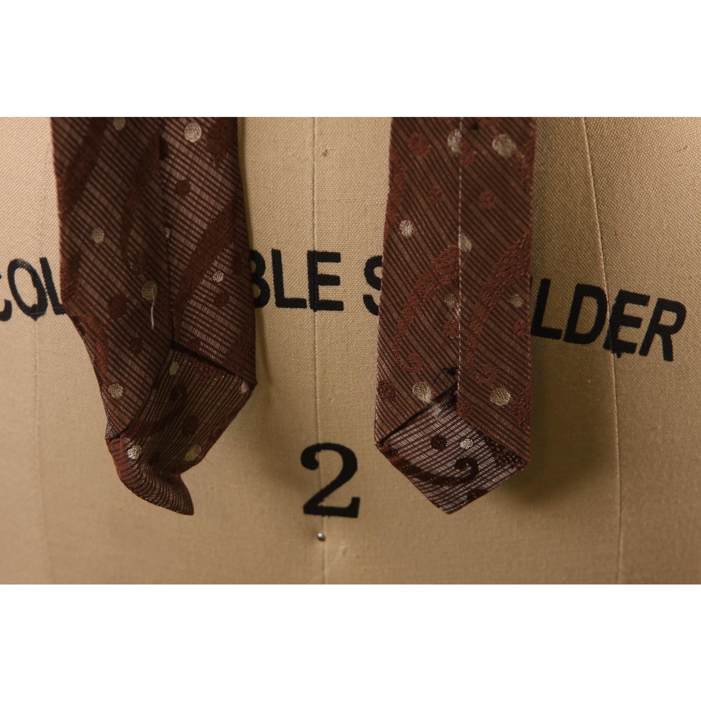 1980s Brown Tan Abstract Swirl Necktie Tie