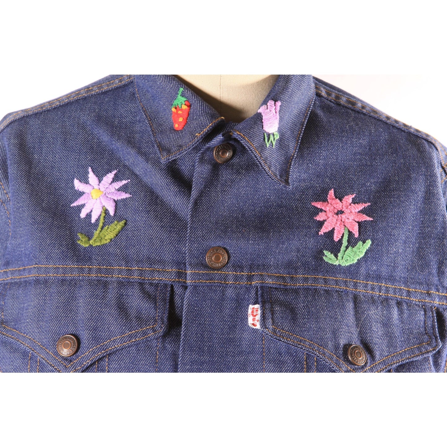 1970s Blue Denim Novelty Embroidered Floral Flowers Sunflowers and Strawberry Cropped Denim Jacket by Levi's -M