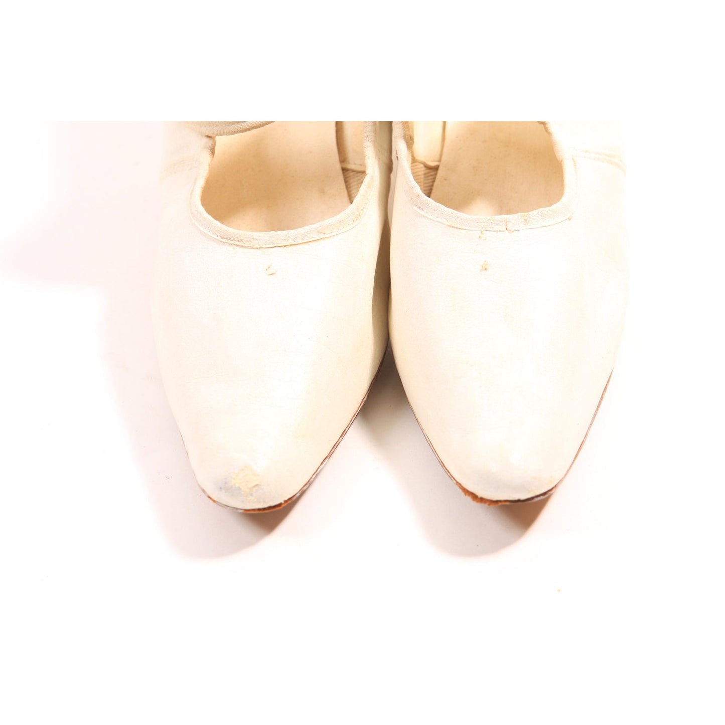 Antique 1900s 1910s Edwardian Cream White Pointed Toe Wedding High Heel Pumps Shoes