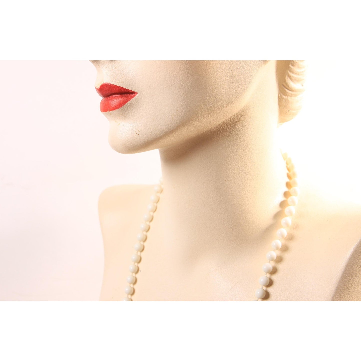 1960s 1970s White Plastic Beaded Single Strand Necklace by Hong Kong