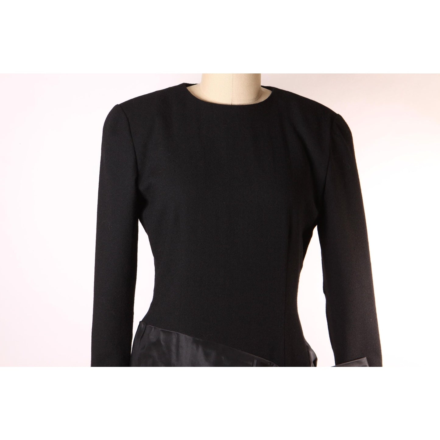 1980s Black Long Sleeve Avant Garde Oversized Bow Formal Cocktail Dress by Bill Blass -L