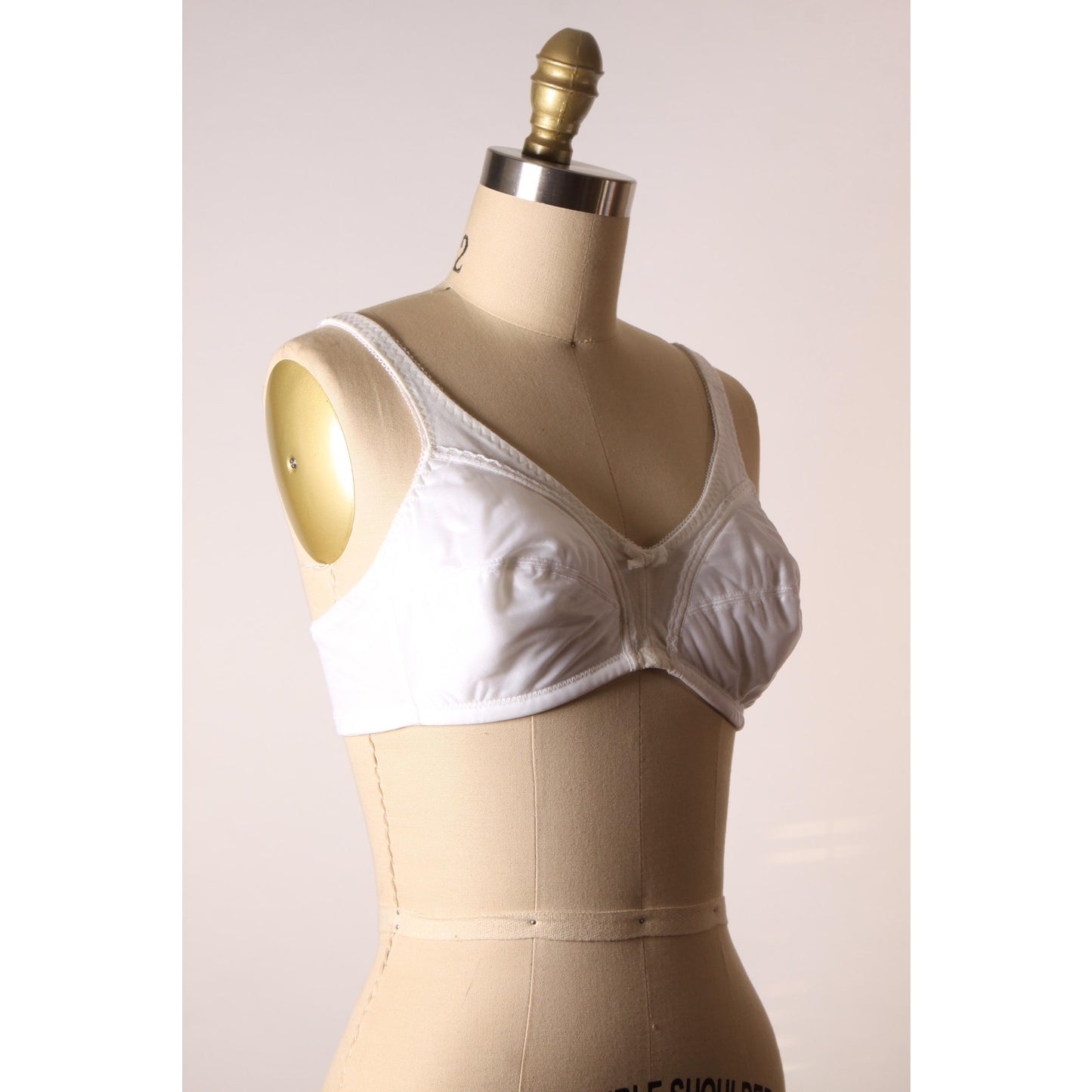 1970s White Light Padded Cup Bow Detail Bra by Sears-38A