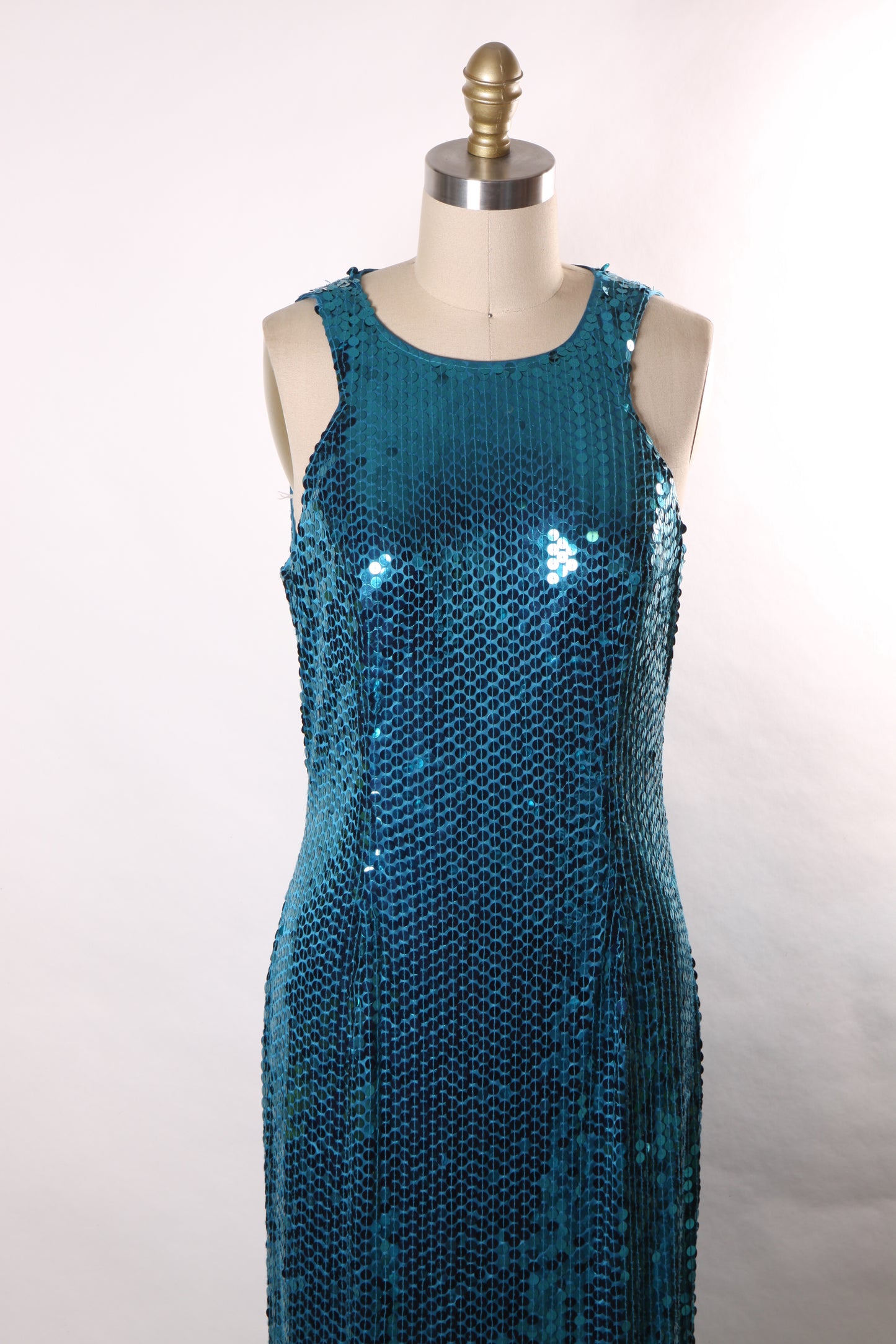Late 1980s Early 1990s Blue Sequin Sleeveless Full Length Keyhole Back Formal Prom Dress by Adrianna Papell -L