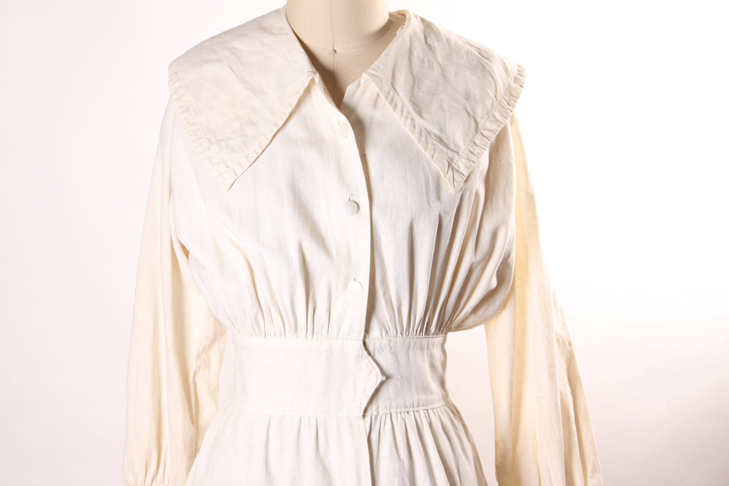 Antique Late 1800s 1890s-1900s White Long Sleeve Wide Collar Pocketed Dress -S