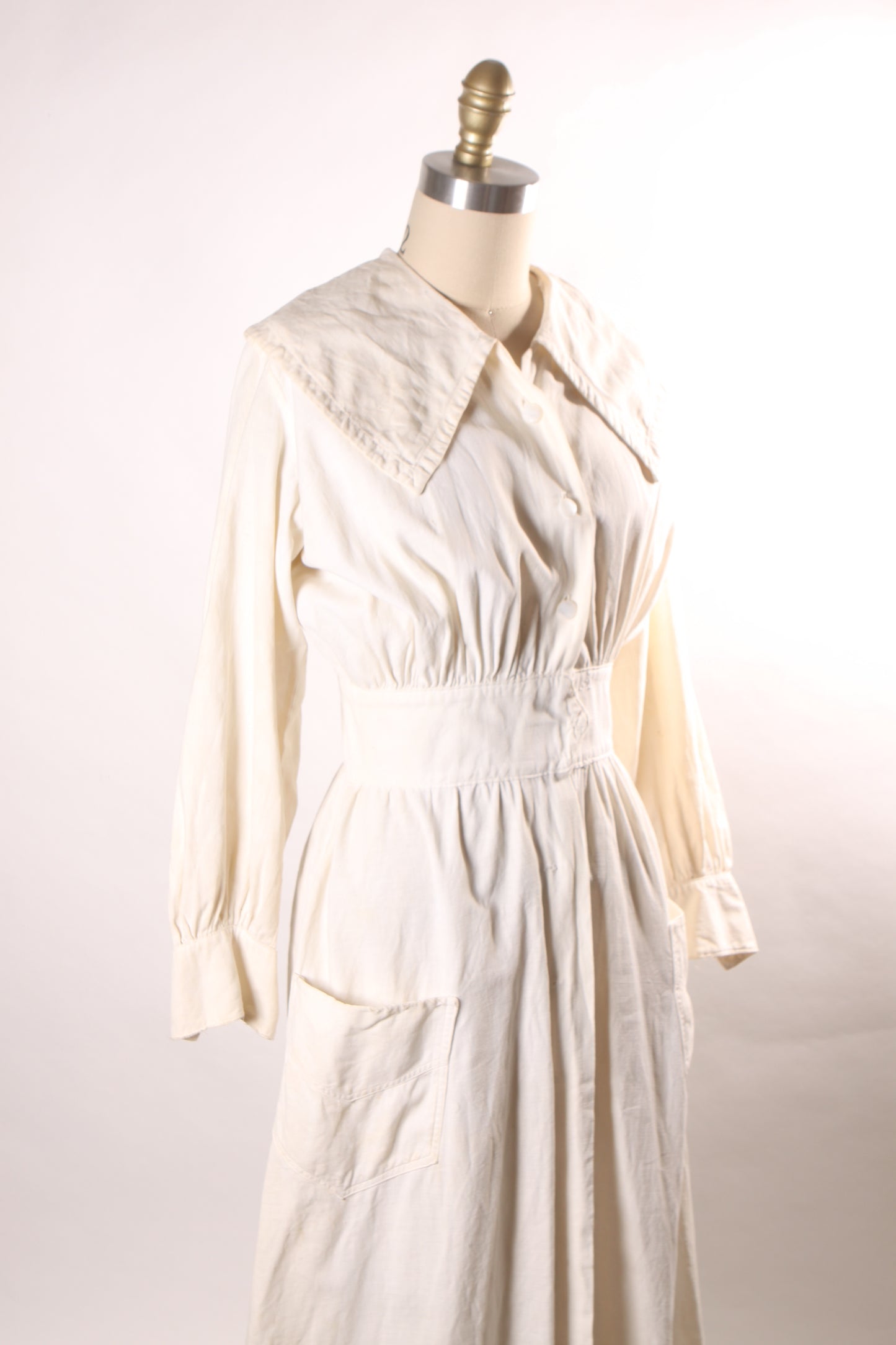 Antique Late 1800s 1890s-1900s White Long Sleeve Wide Collar Pocketed Dress -S