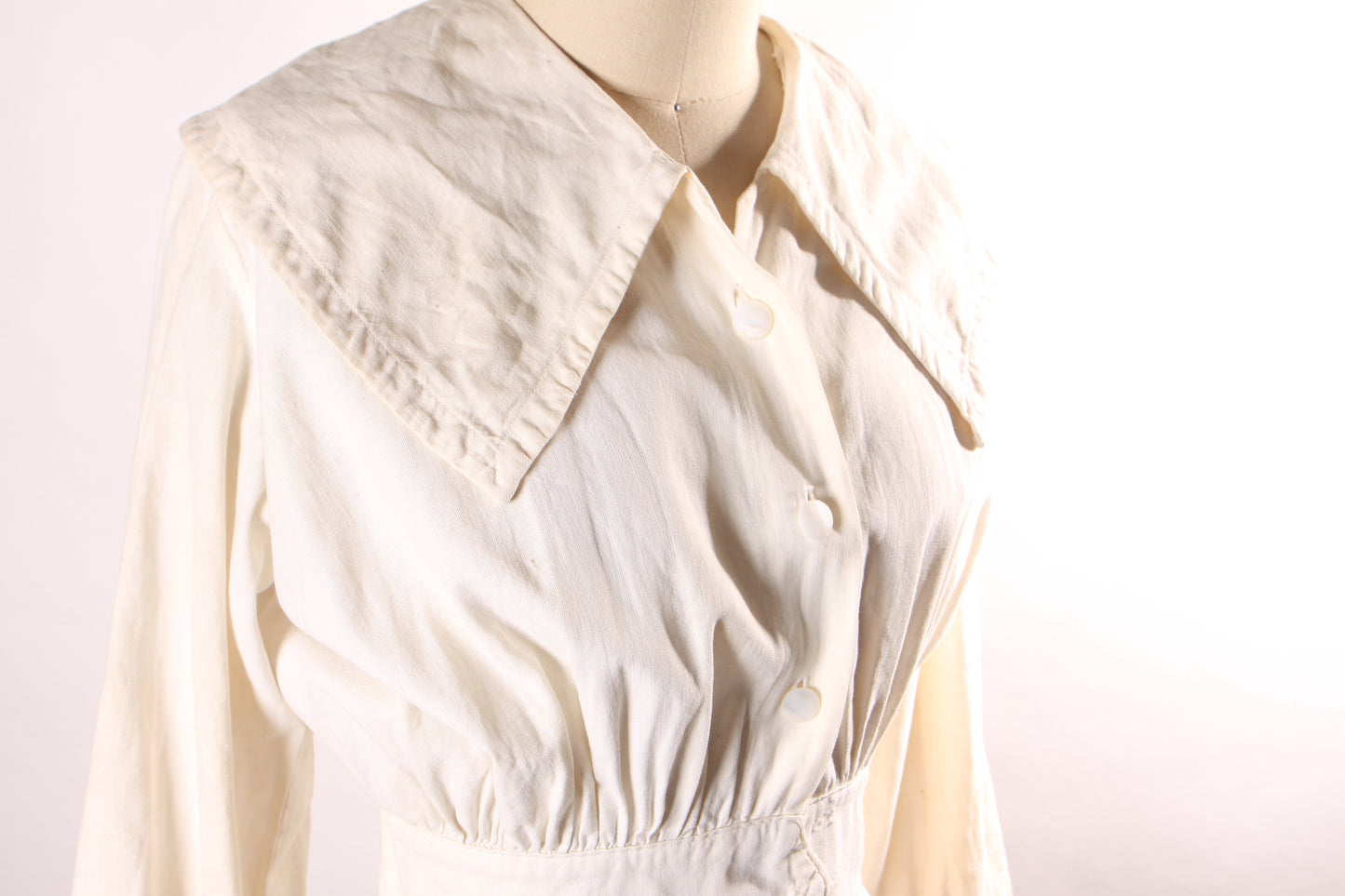 Antique Late 1800s 1890s-1900s White Long Sleeve Wide Collar Pocketed Dress -S