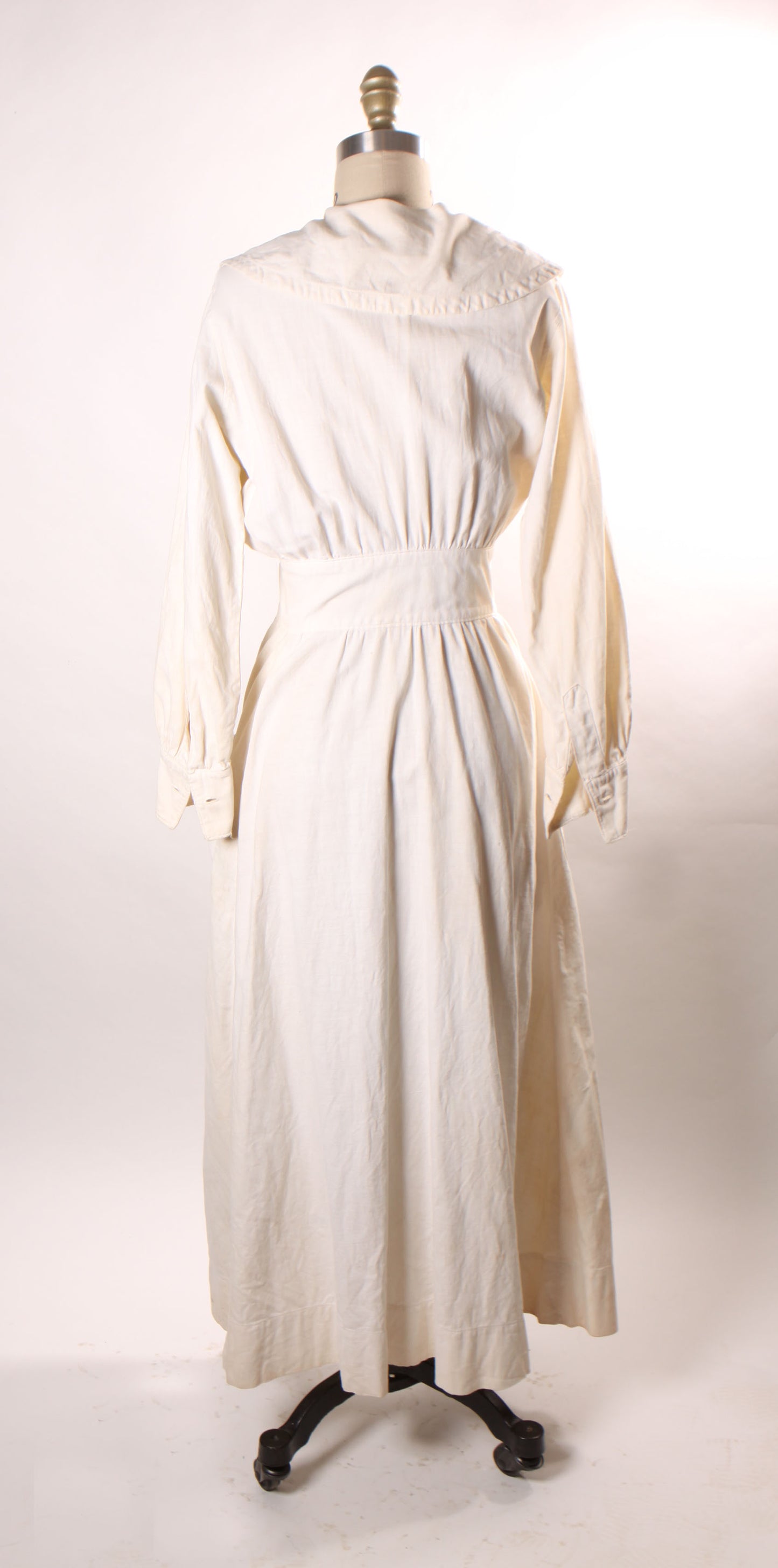 Antique Late 1800s 1890s-1900s White Long Sleeve Wide Collar Pocketed Dress -S