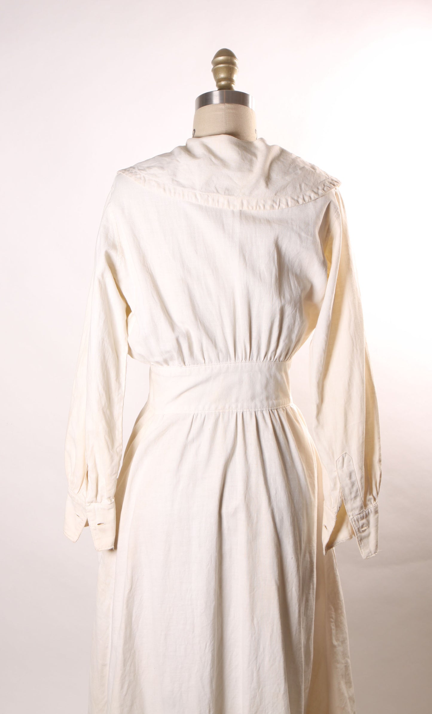 Antique Late 1800s 1890s-1900s White Long Sleeve Wide Collar Pocketed Dress -S
