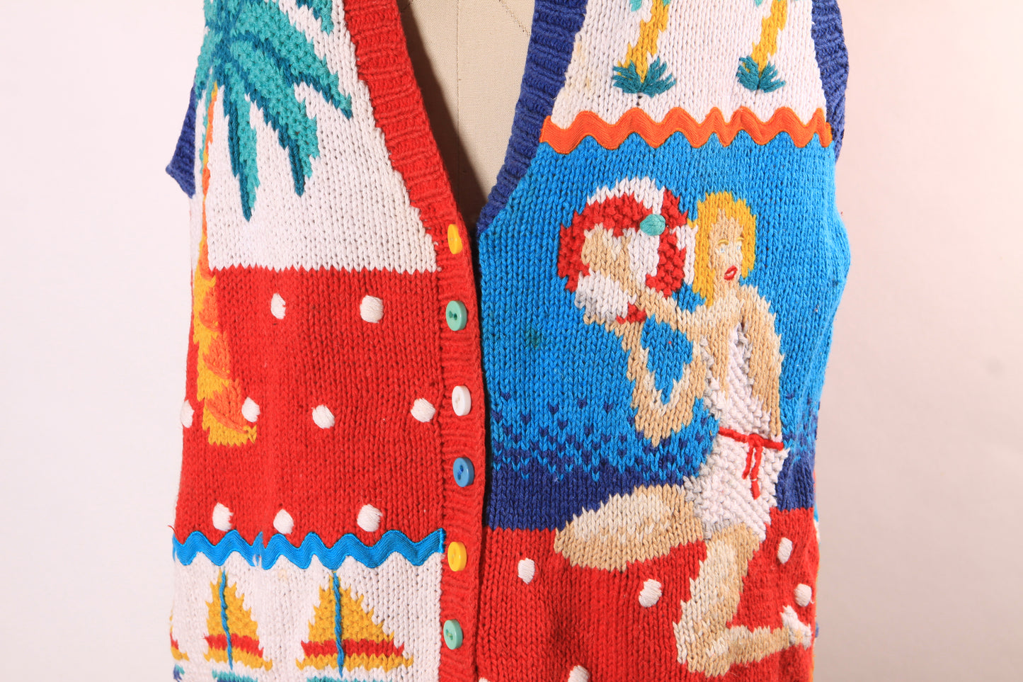 1980s Novelty Hand Knit Pin up Beach Scene Sleeveless Sweater Vest by Marisa Christina -M