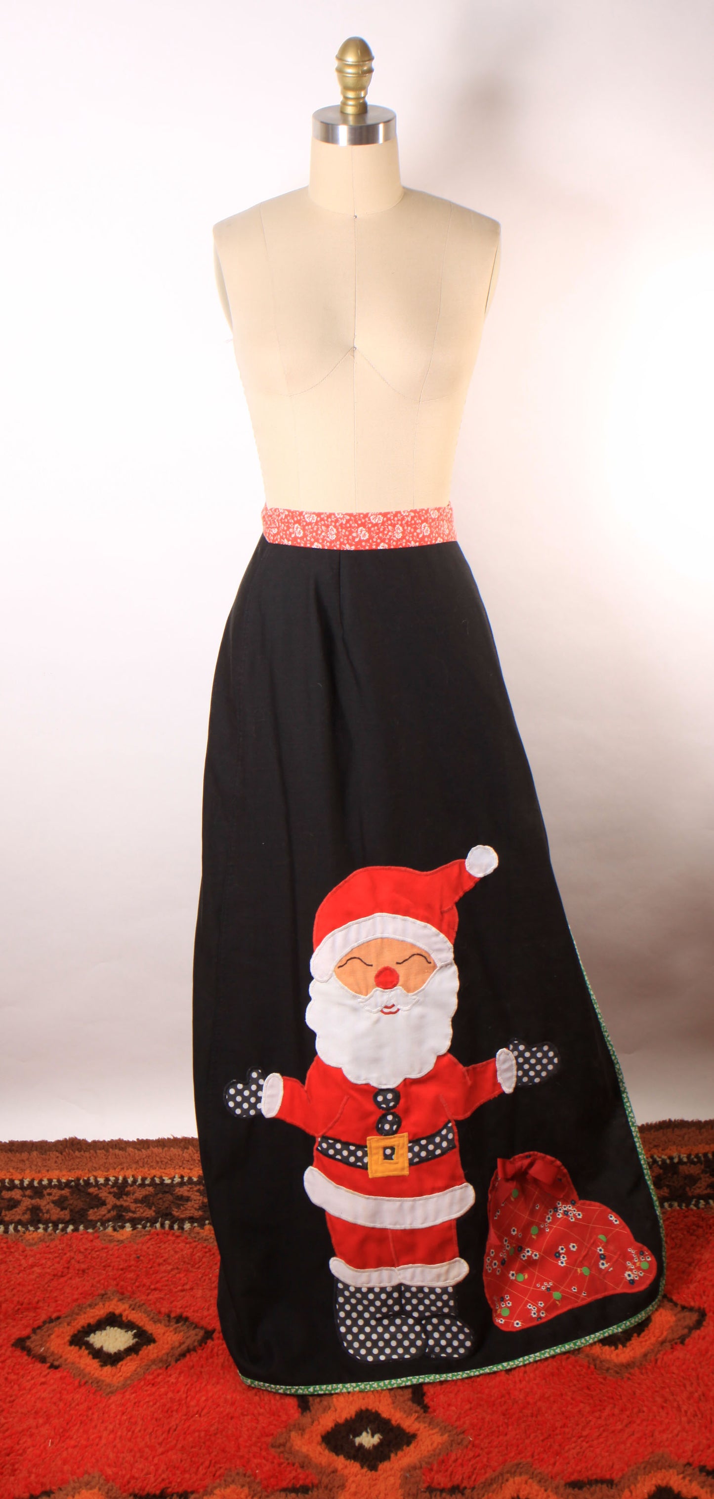 1970s Novelty Christmas Santa Presents and Mice Patchwork Wrap Skirt -M