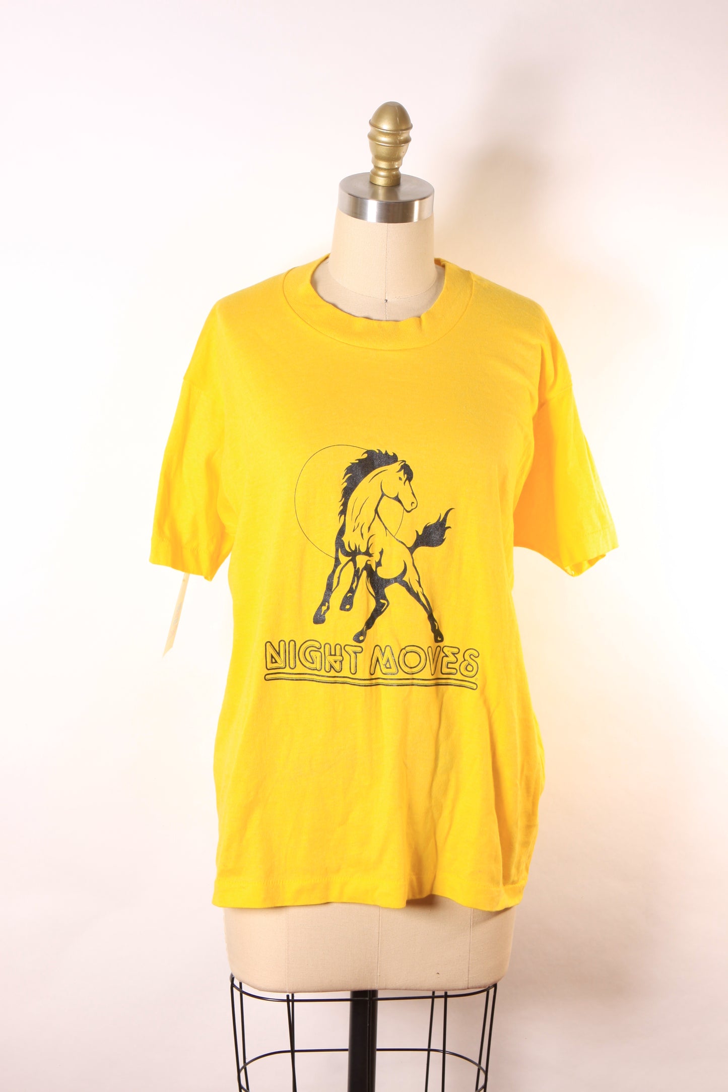Deadstock 1980s Yellow Short Sleeve Single Stitch Bob Seger Night Moves Horse T-Shirt by Screen Stars -L