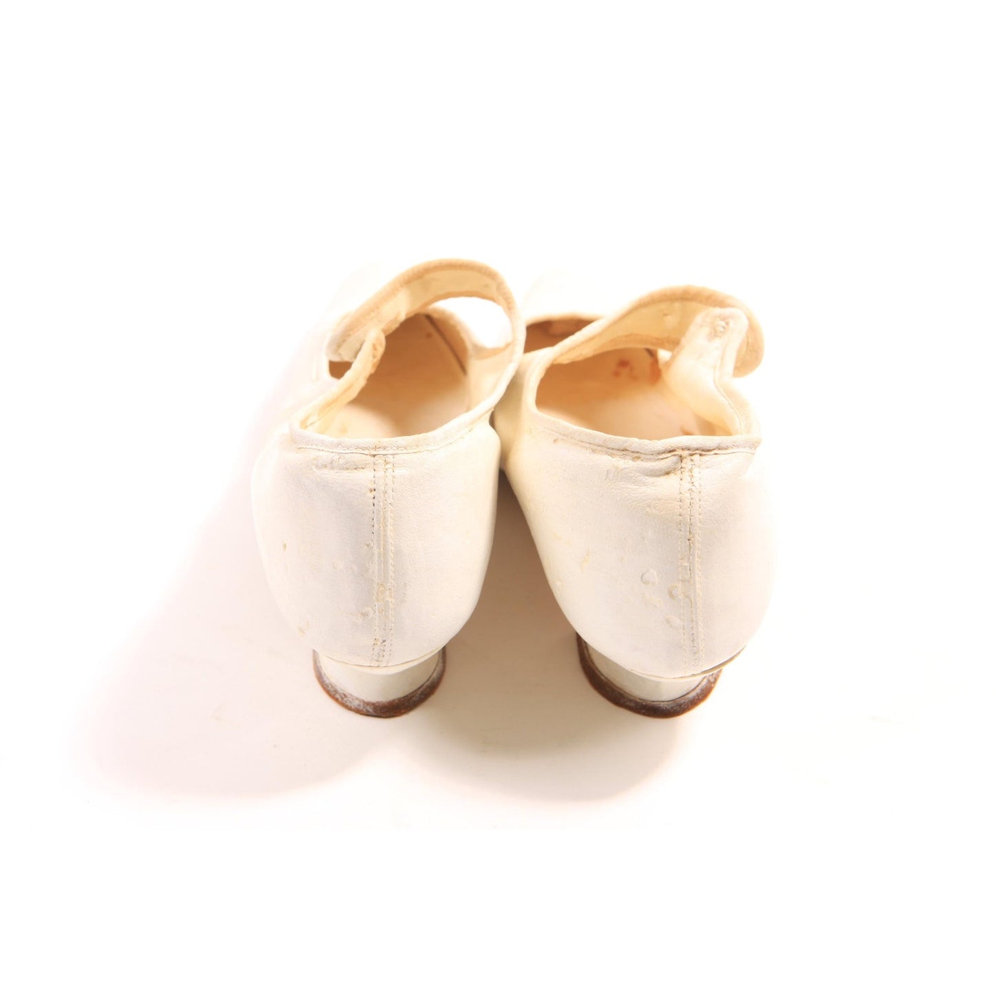 Antique 1900s 1910s Edwardian Cream White Pointed Toe Wedding High Heel Pumps Shoes