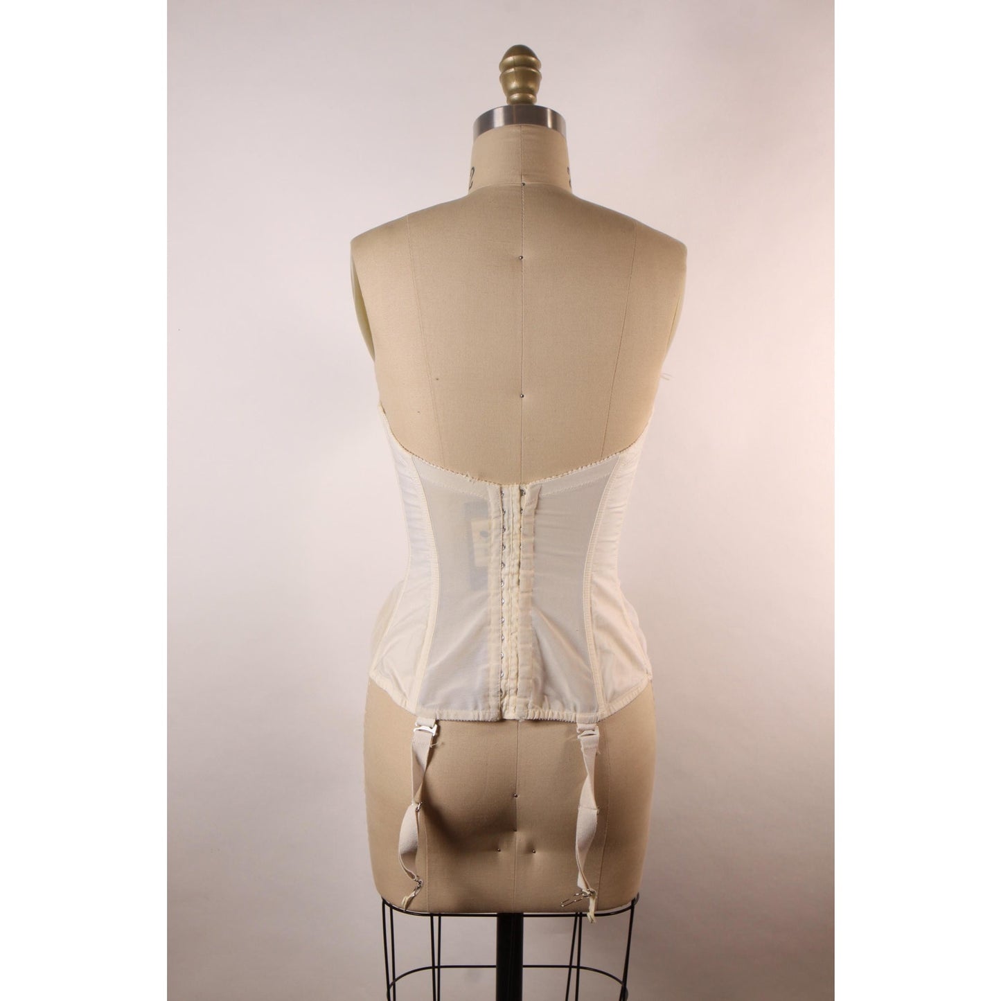 1950s White Lace Detail Strapless Garter Strap Long Line Cinch Bra Bustier Corset by Warner's Merry Widow