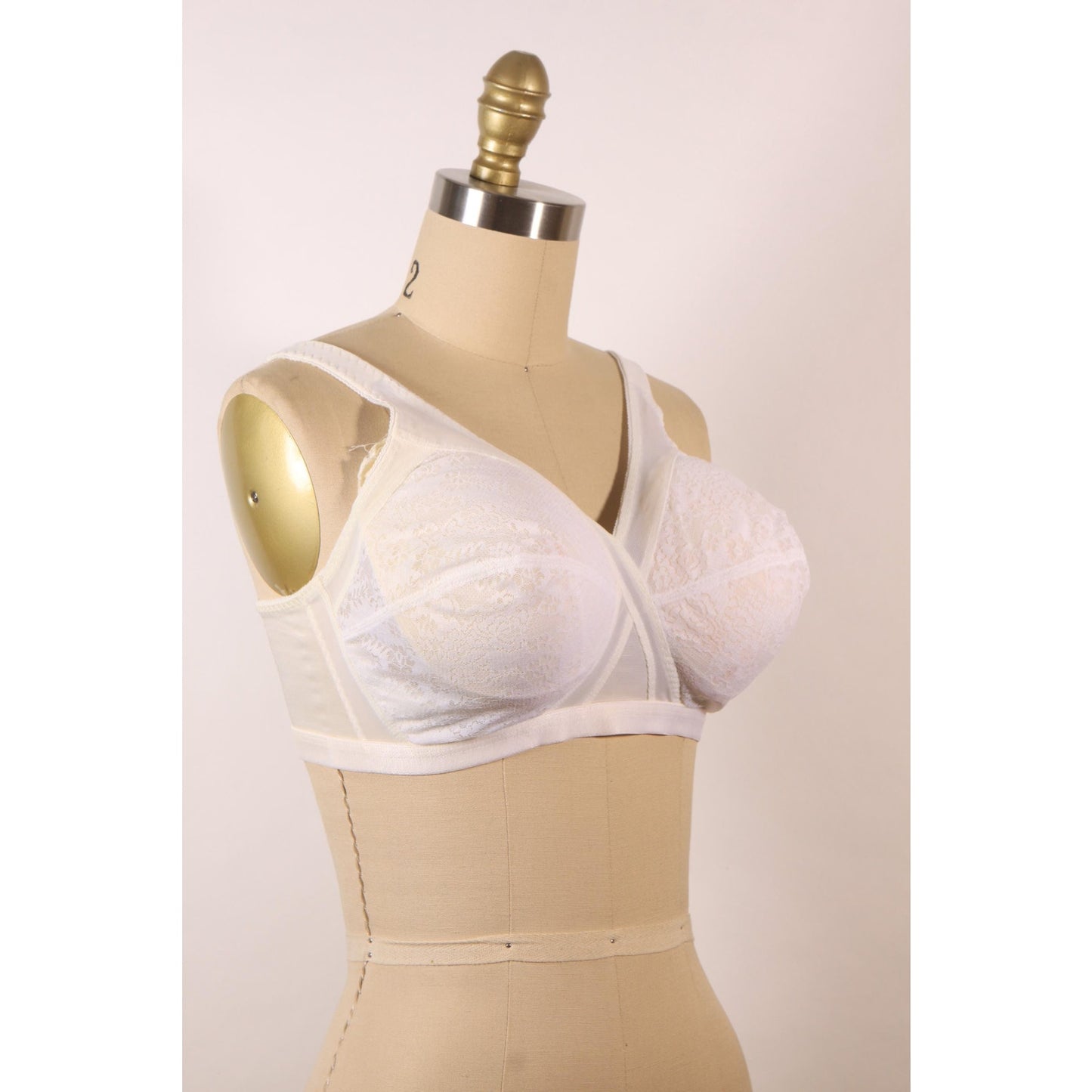1970s Sheer White Lace Bra by Montgomery Ward-38D