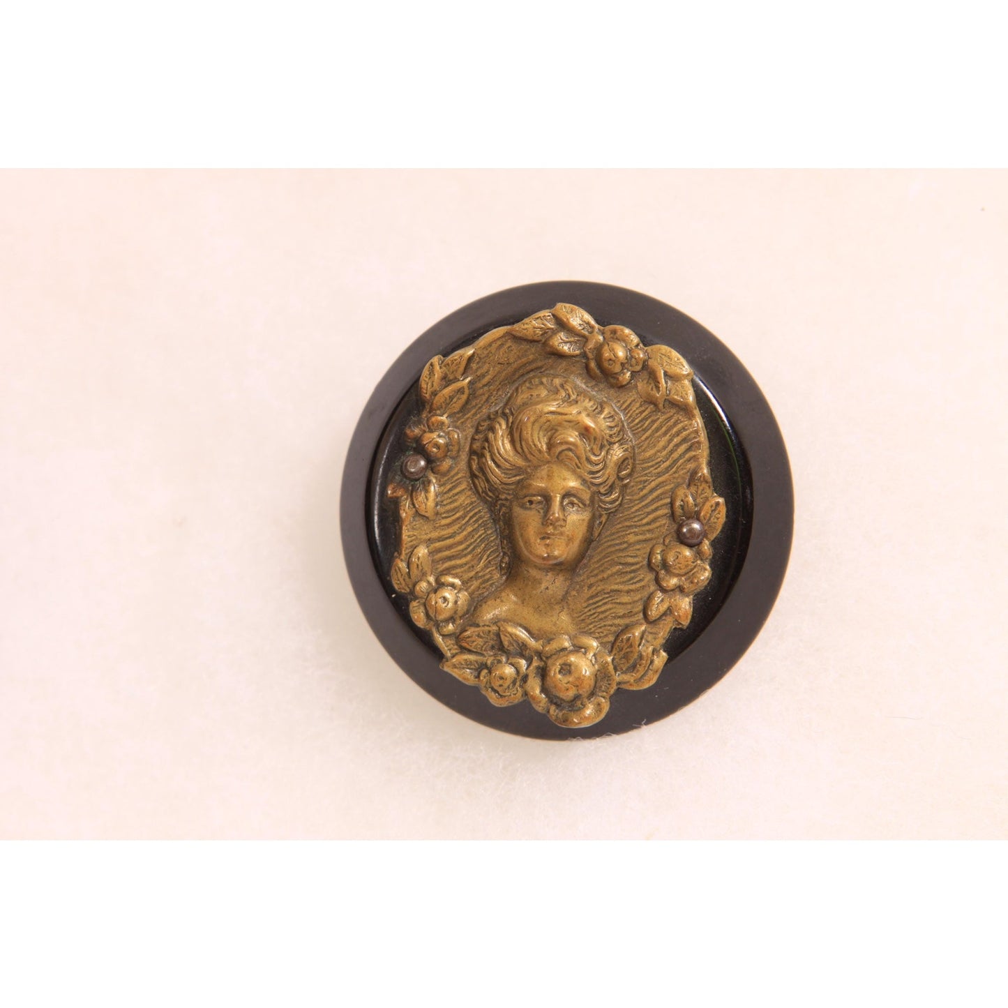 Antique 1800s 1900s Victorian Edwardian Black Brass Relief Art Nouveau Gibson Girl Cameo Brooch