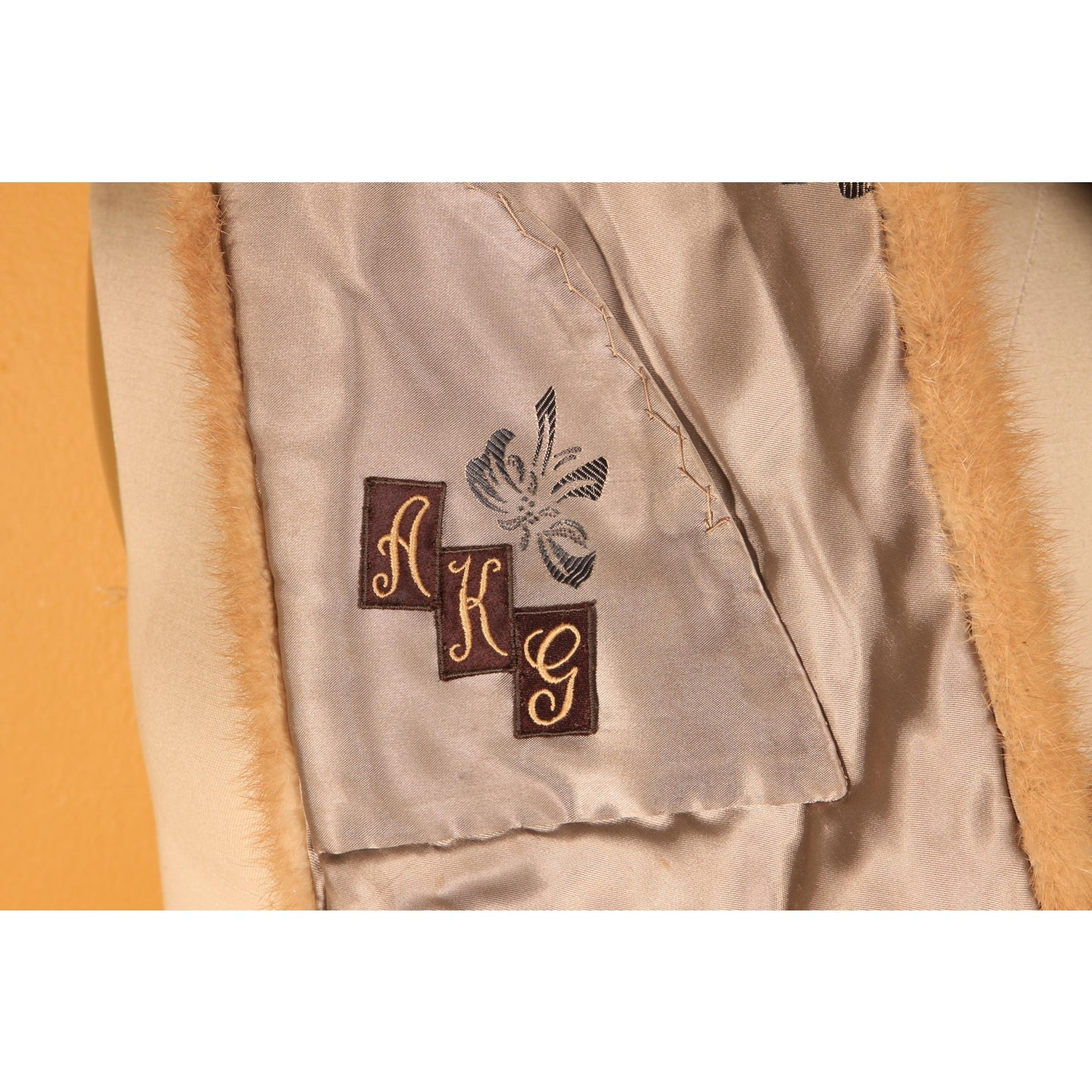 1950s Honey Brown Mink Fur Shawl Fur Wrap by Creasy Furs