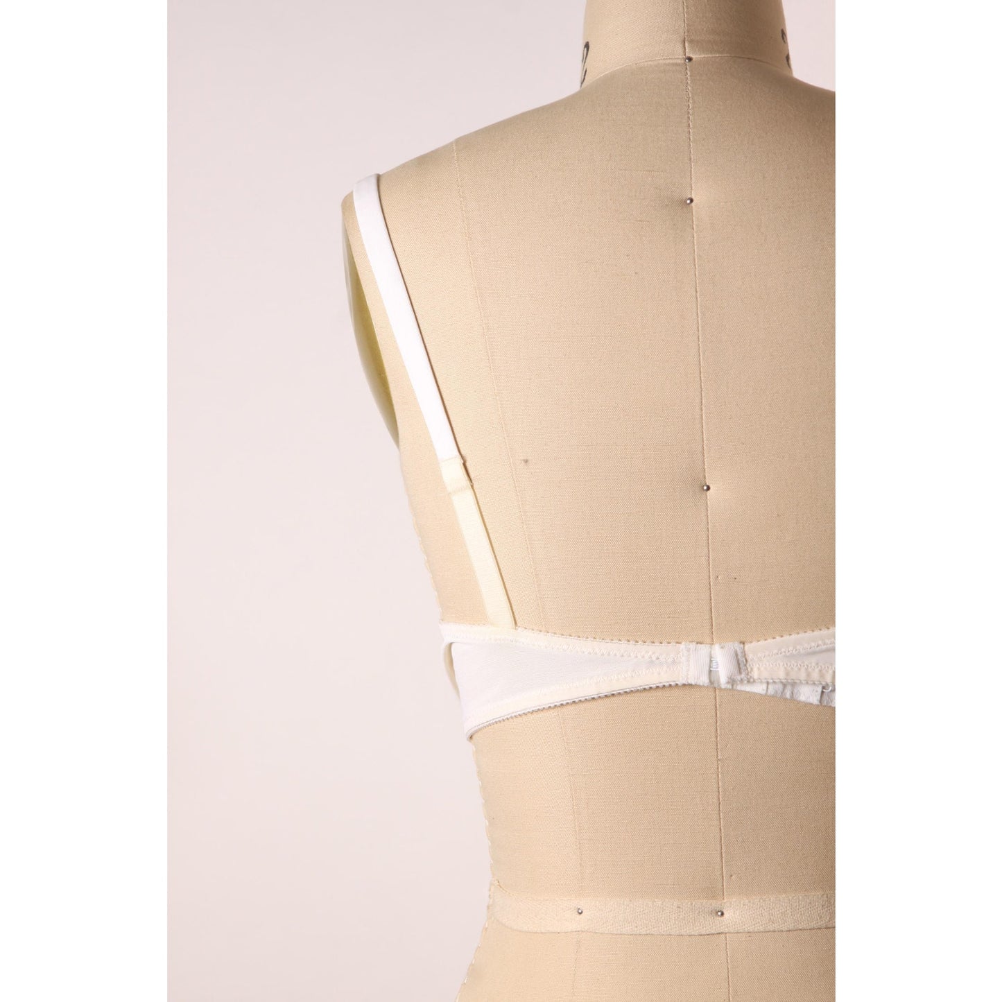 1970s White Sheer Lace Trim Bow Detail Bra