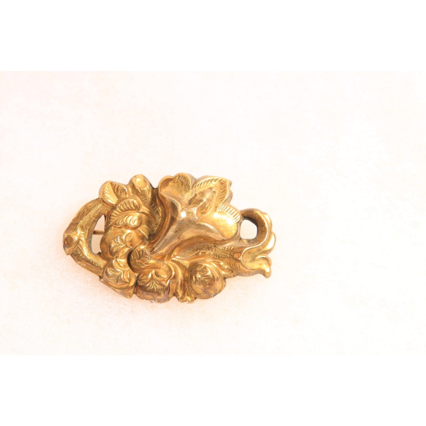 Antique 1800s Victorian Gold Tone Metal Hollow Floral Brooch