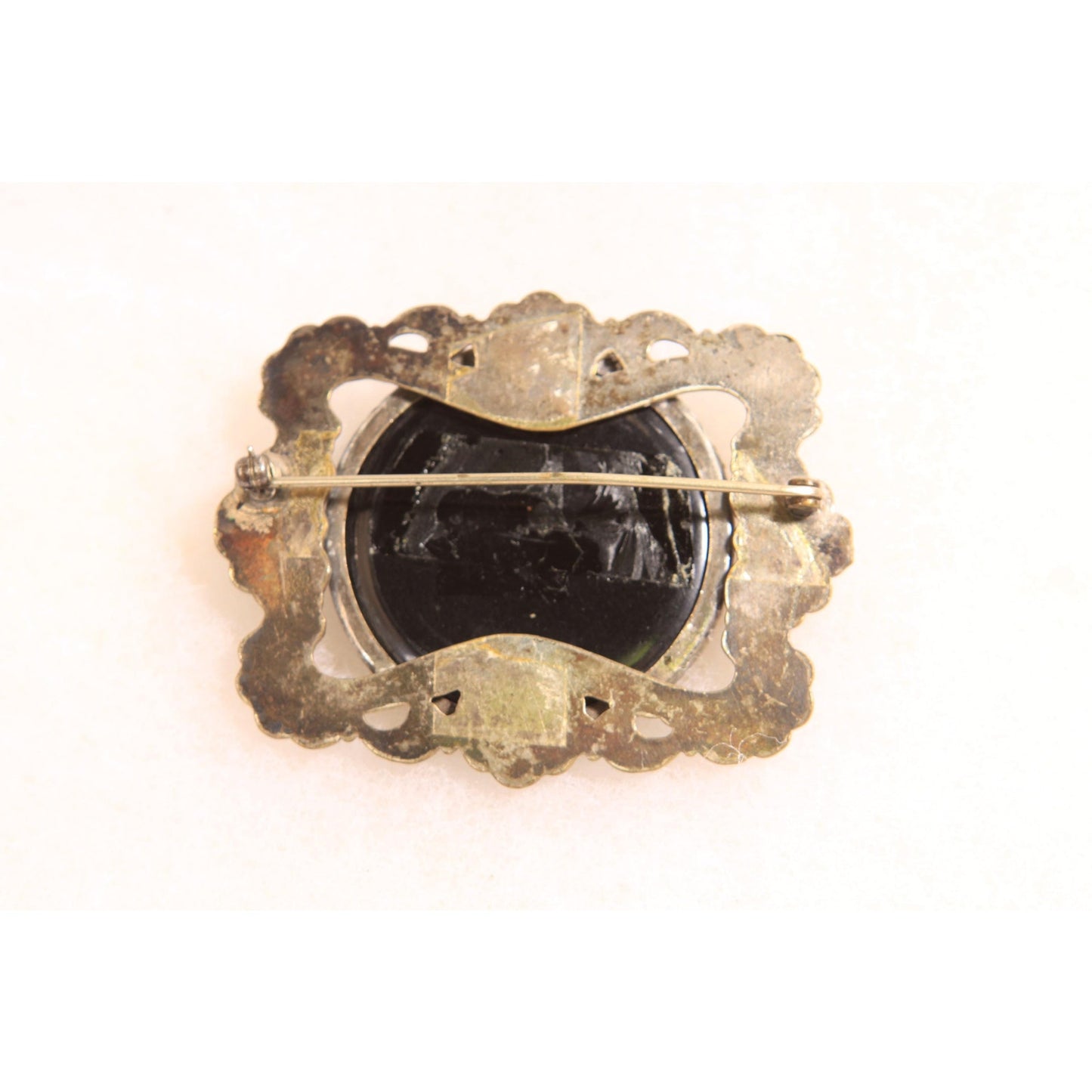 1940s 1950s Black and White Cameo Silver Tone Metal Brooch