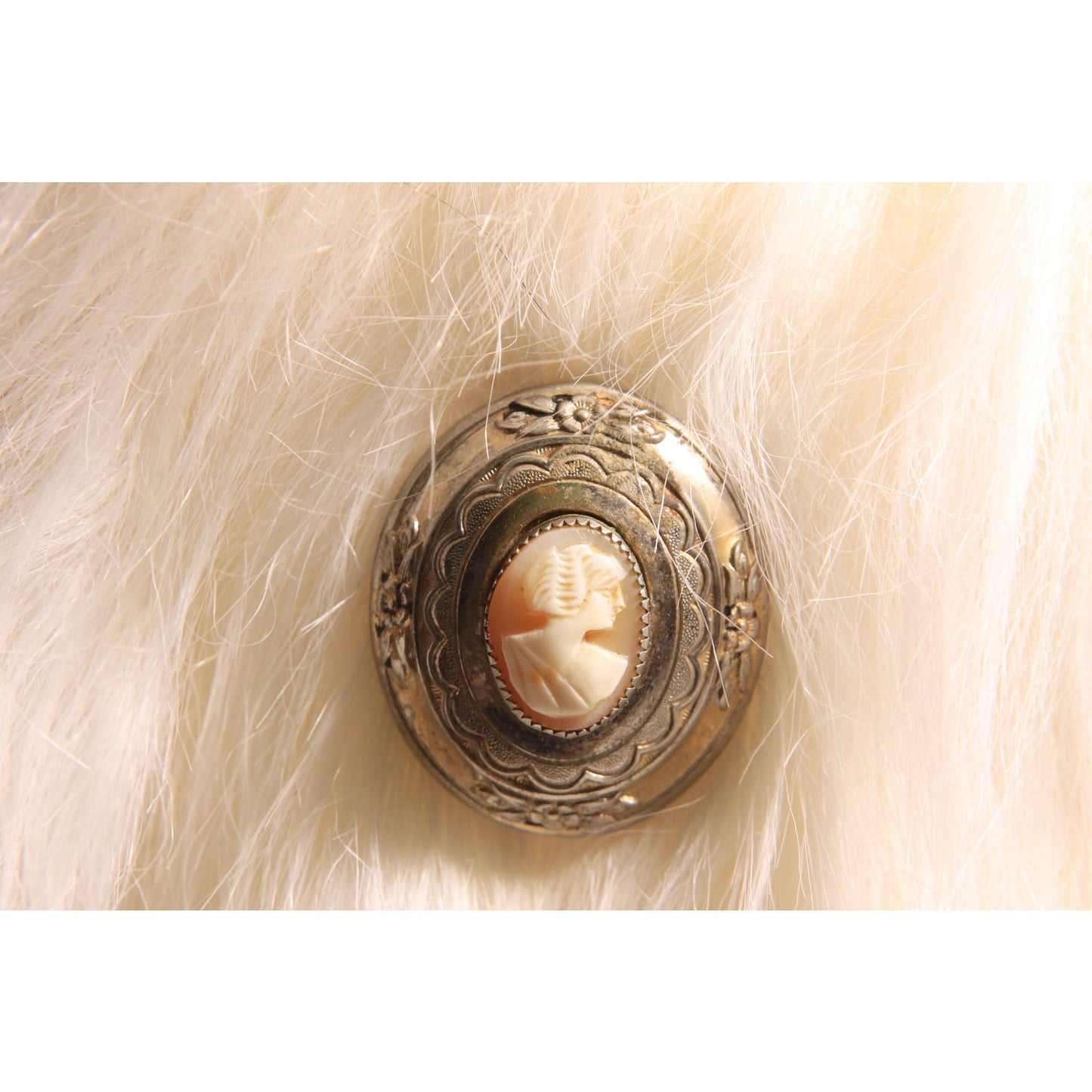 1950s 1960s Pink and Cream Cameo Silver Tone Metal Oval Brooch by Coro