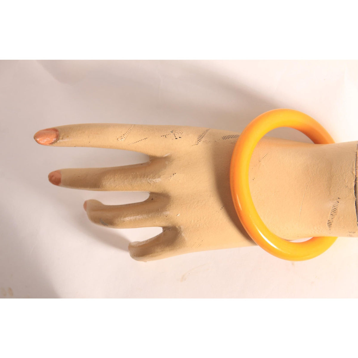1940s 1950s Creamed Corn Yellow Bakelite Bangle Bracelet