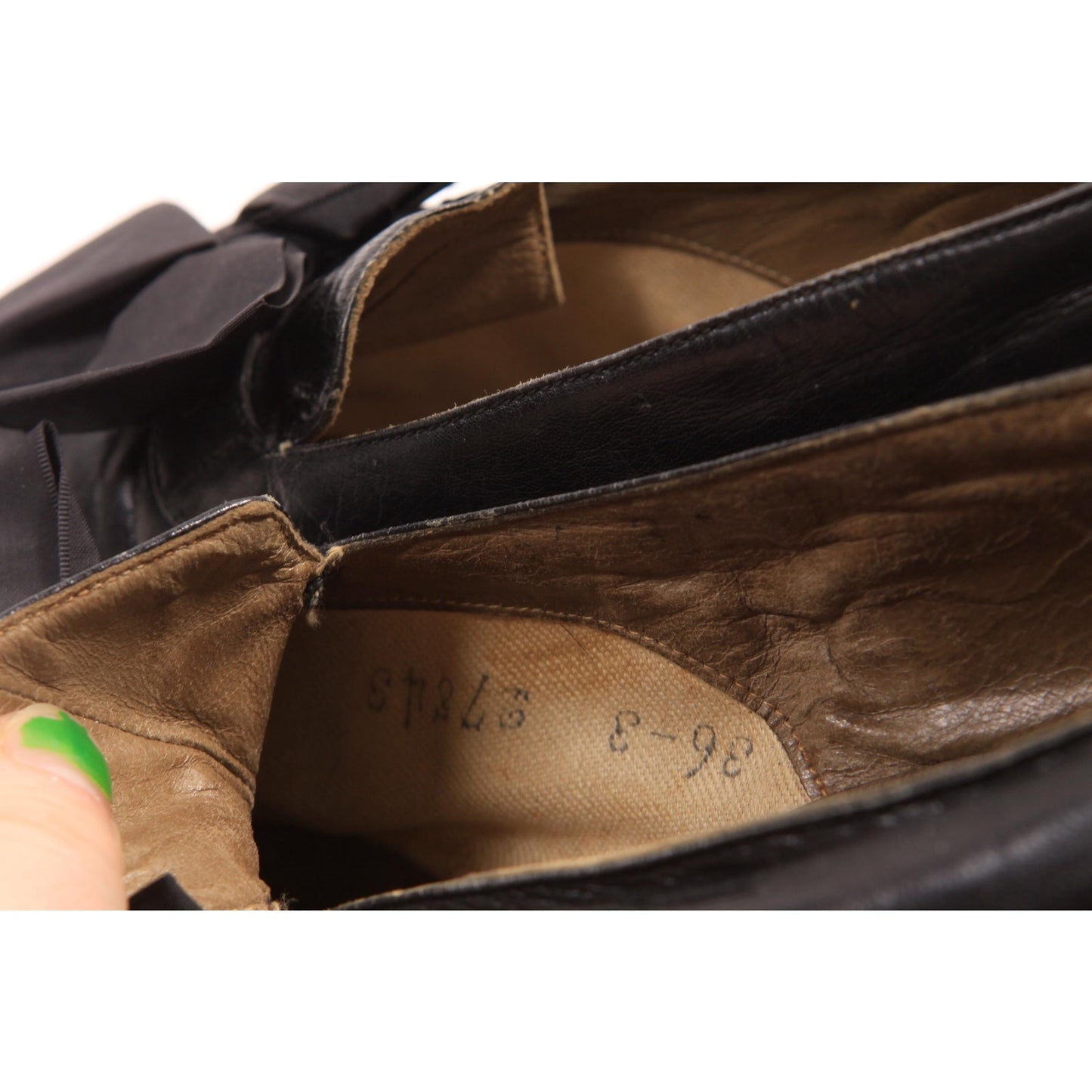 Antique 1910s Edwardian Black Pointed Toe Bow Detail Leather High Heel Pump Shoes by W & W Shoe Company Springfield MO