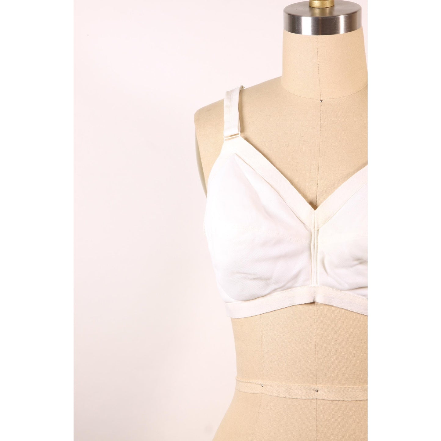 1970s White Seamed Cup Bra