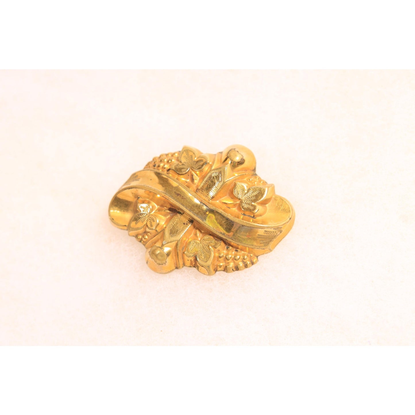 Antique Victorian 1800s Gold Tone Metal Ribbon and Floral Brooch