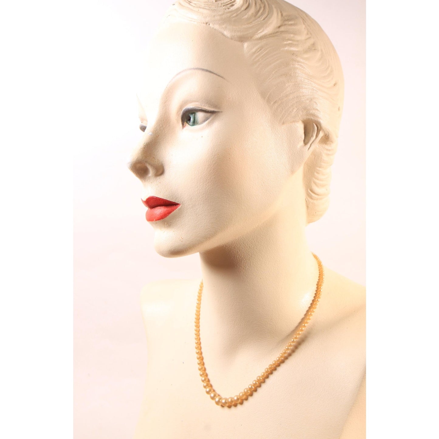 1930s Pale Pink Cream Faux Pearl Beaded Necklace