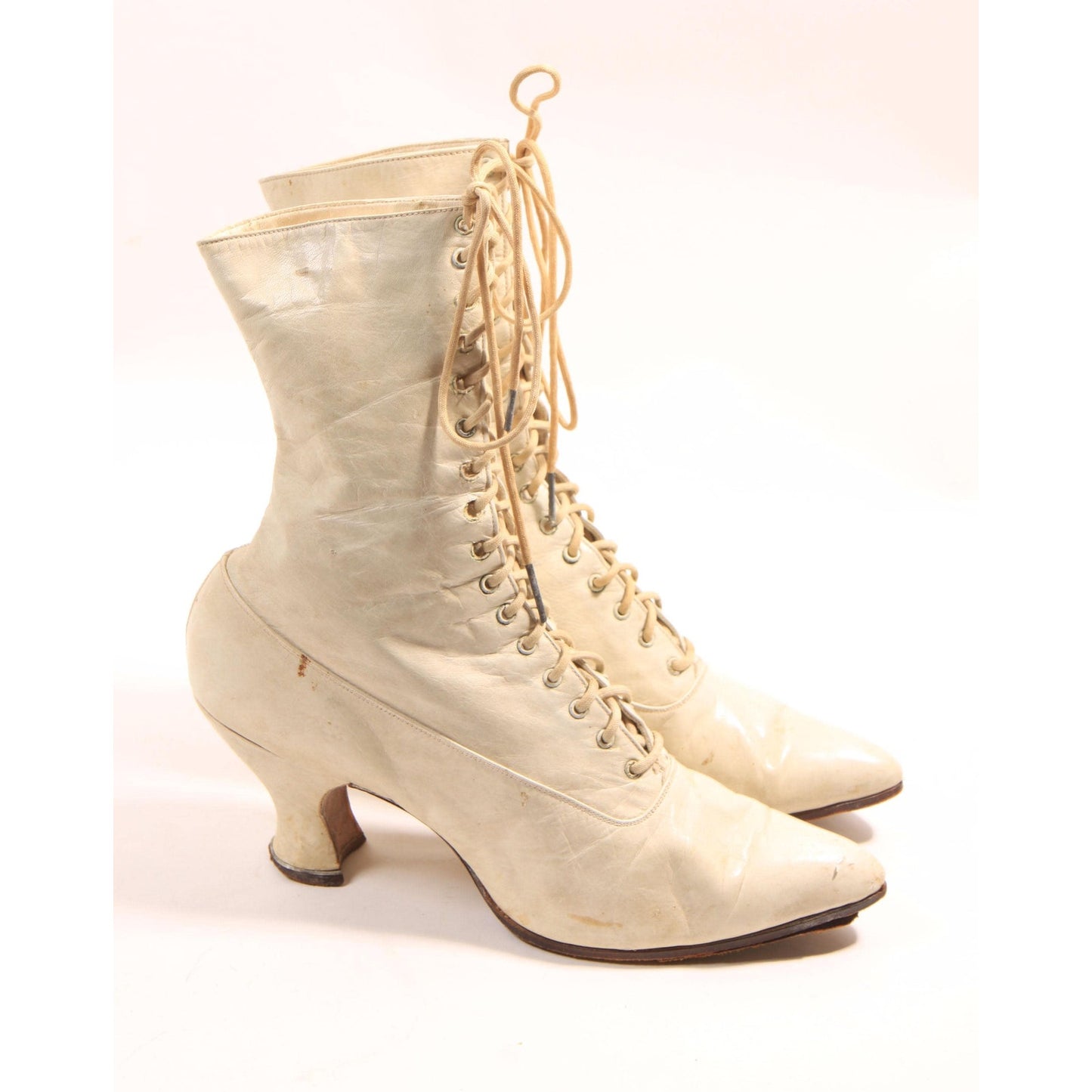 Antique 1800s Cream Leather Pointed Toe Lace Up High Heel Boots