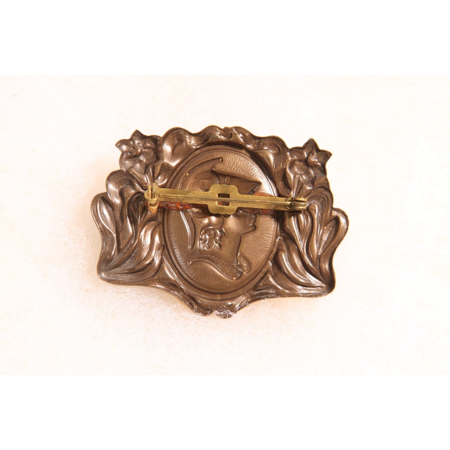 1930s Art Nouveau Floral Swirl Silver Tone Metal and Cream Cameo Brooch