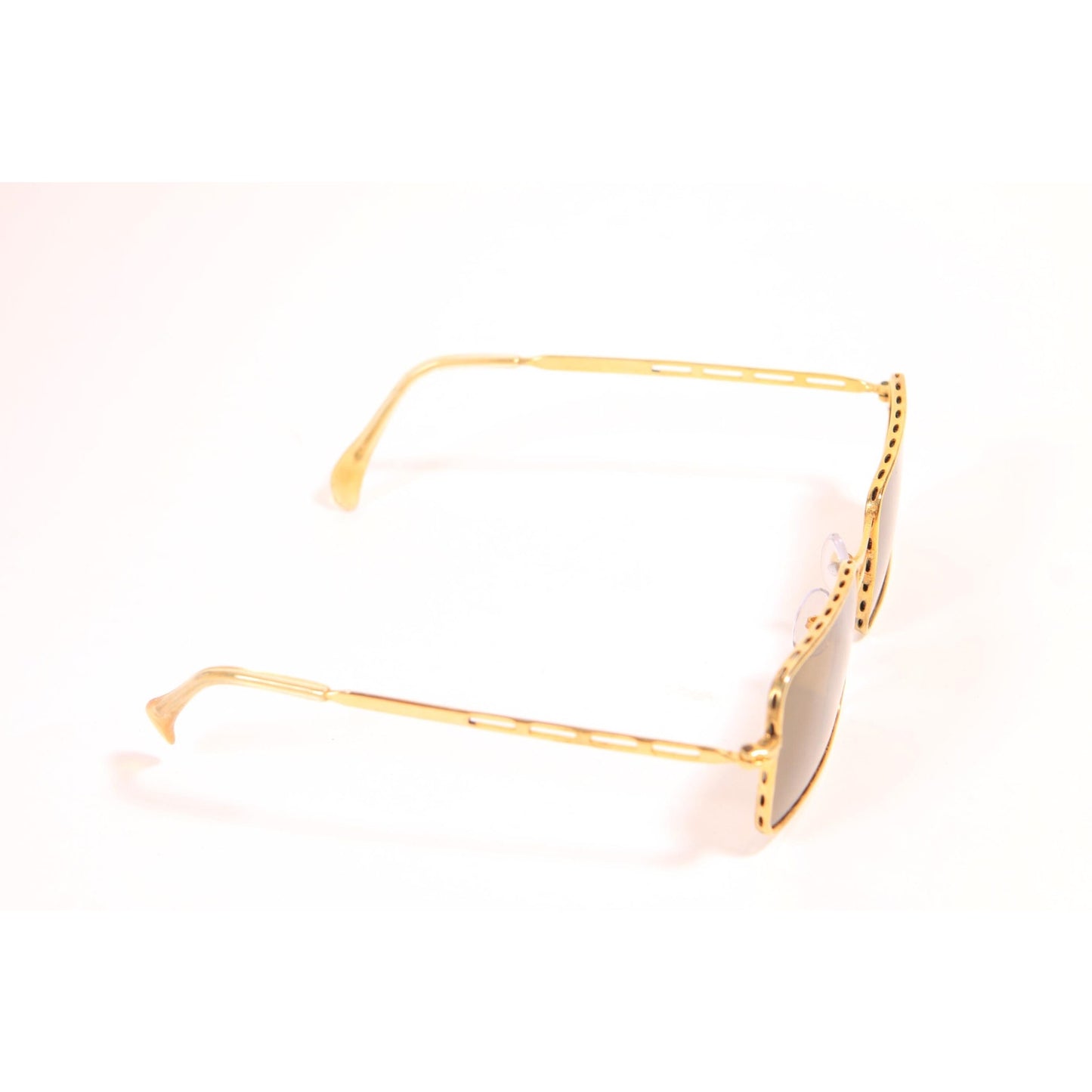 1970s Gold Metal Frame and Brown Tint Lenses Sunglasses