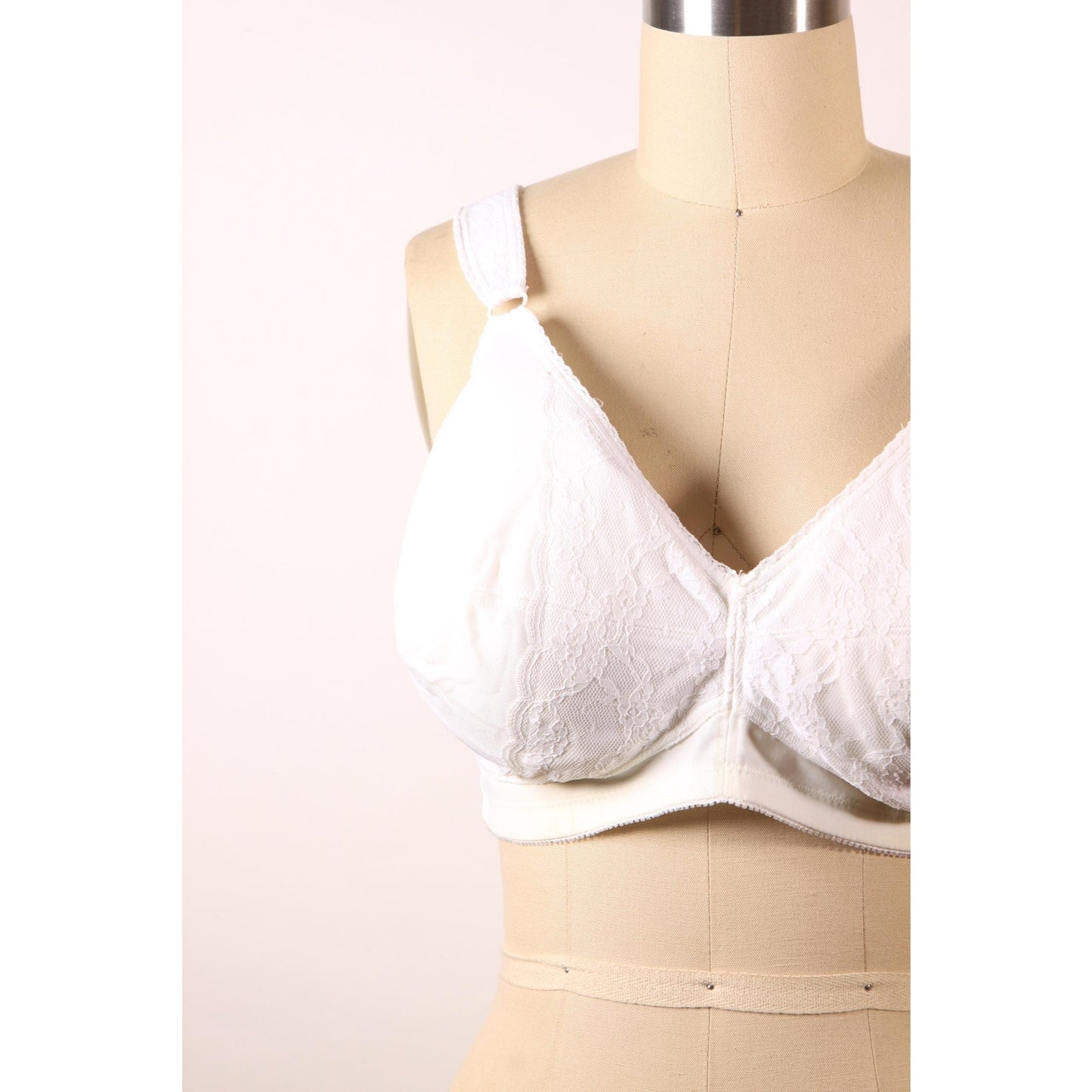 1970s White Floral Lace Trim Bra by Sears-40C