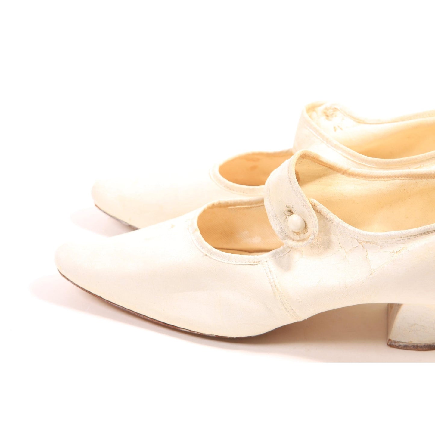Antique 1900s 1910s Edwardian Cream White Pointed Toe Wedding High Heel Pumps Shoes
