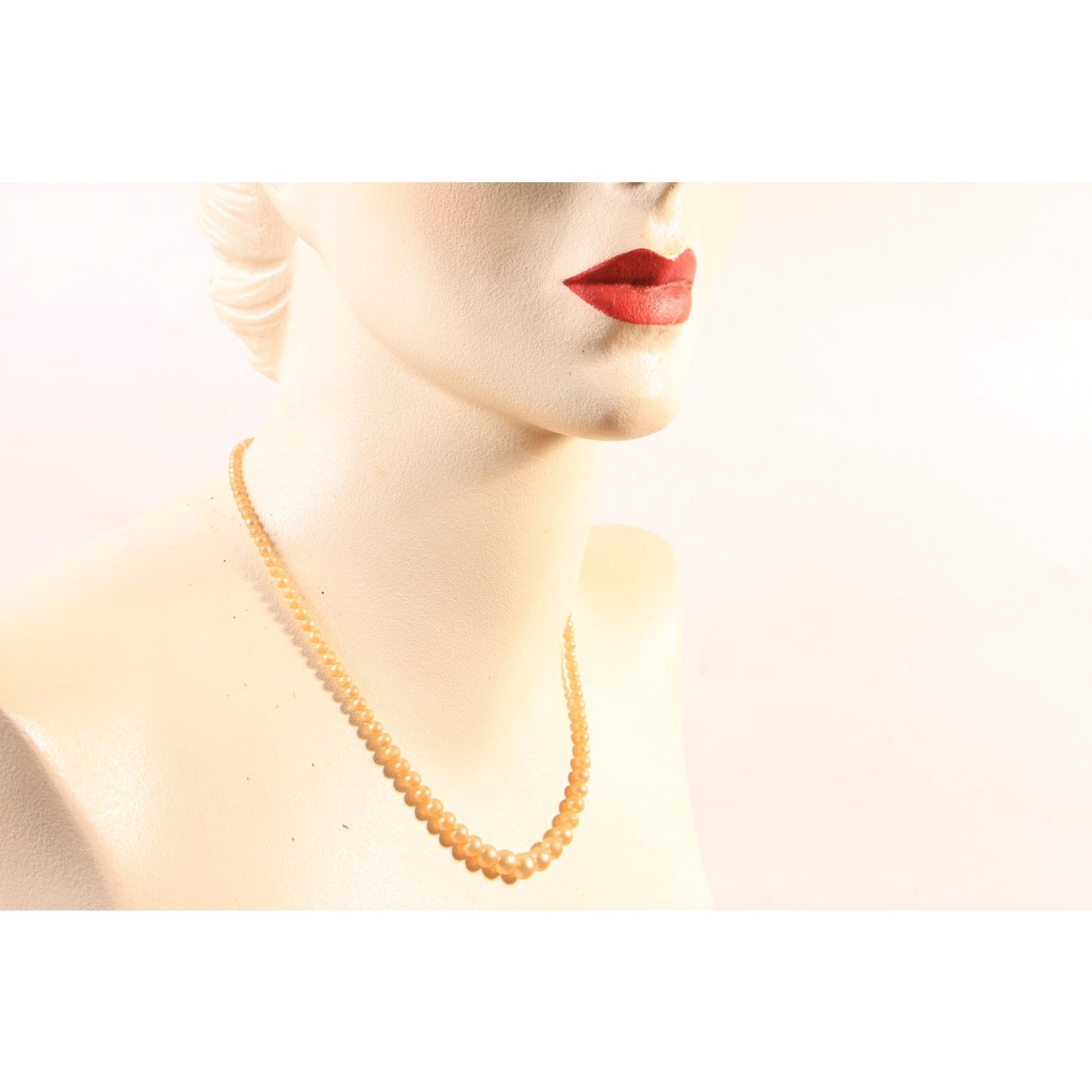 1930s Pale Pink Cream Faux Pearl Beaded Necklace