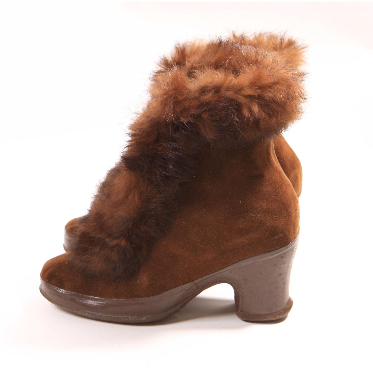 1940s Brown Velvet and Brown Fur Trim High Heel Pumps Winter Galoshes Over Shoes