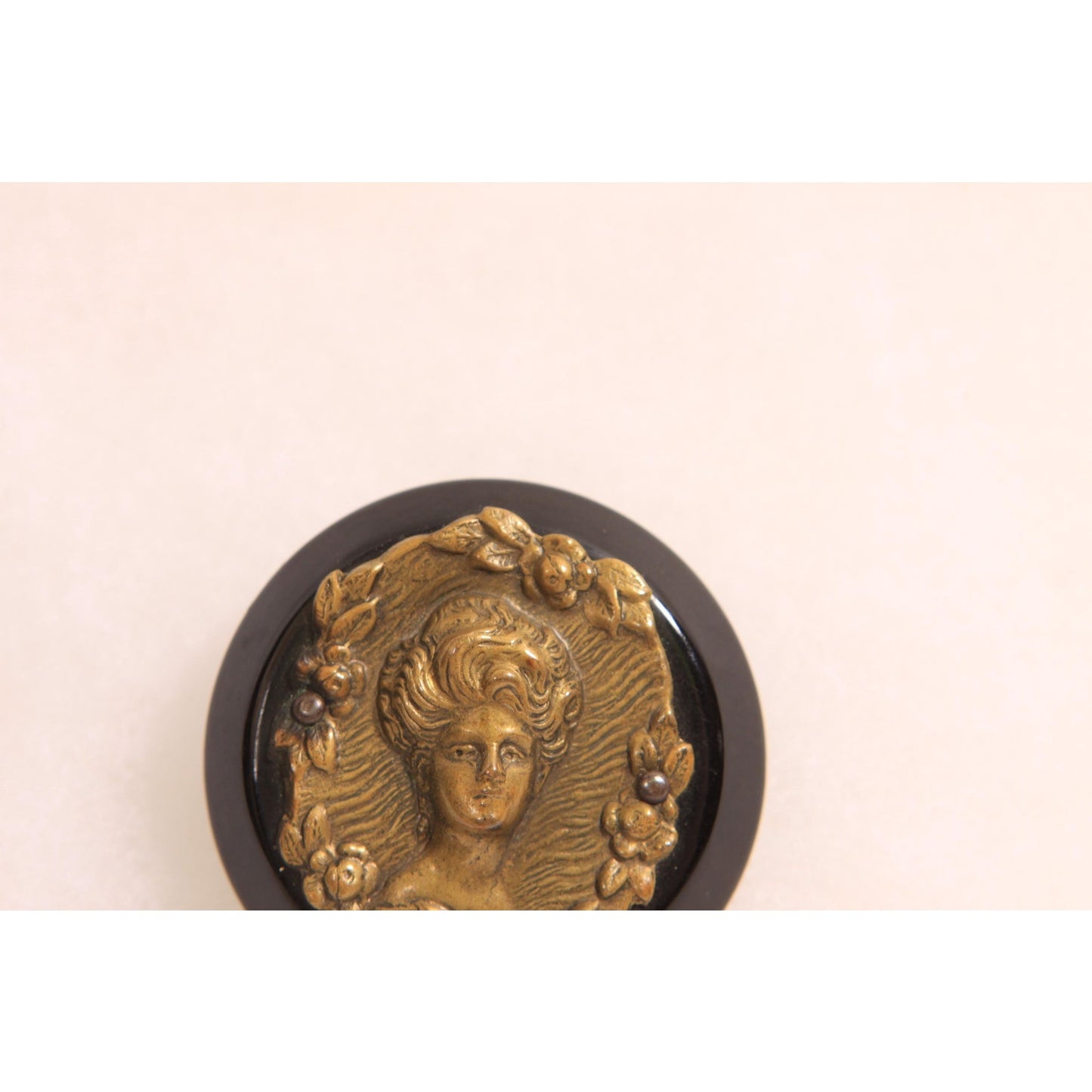 Antique 1800s 1900s Victorian Edwardian Black Brass Relief Art Nouveau Gibson Girl Cameo Brooch