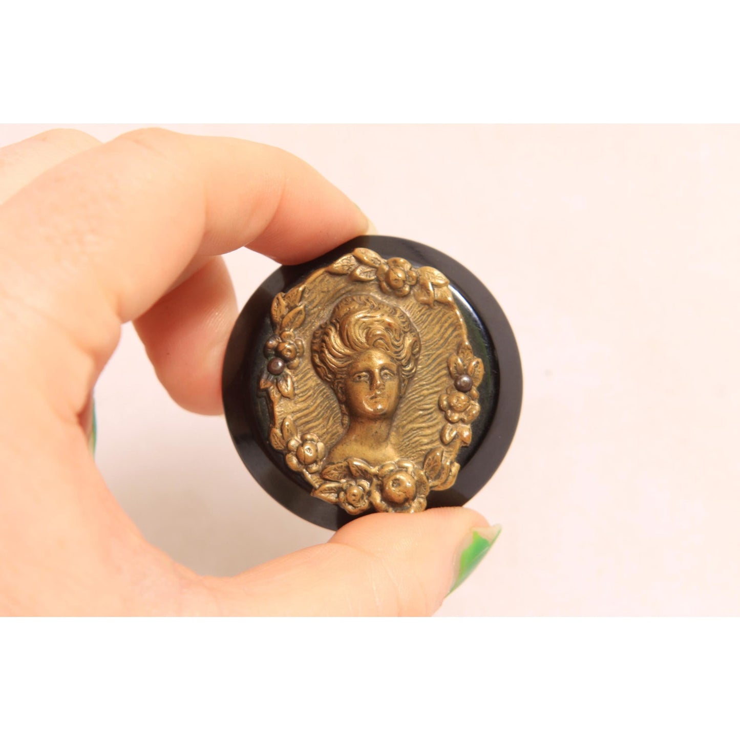 Antique 1800s 1900s Victorian Edwardian Black Brass Relief Art Nouveau Gibson Girl Cameo Brooch