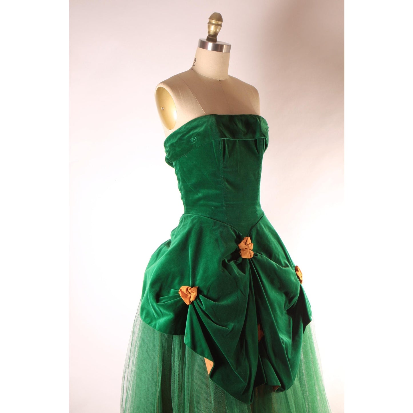 Late 1940s Early 1950s Emerald Green Velvet and Golden Yellow Gathered Bow Strapless Formal Prom Dress by Fred Perlberg -XS