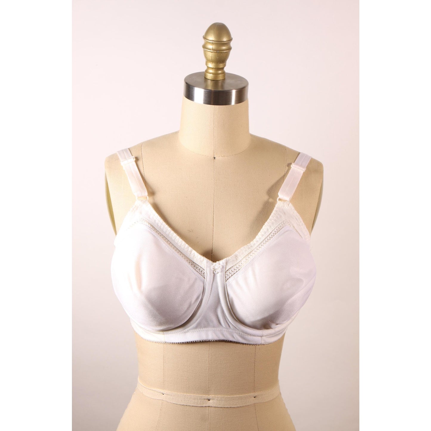 1970s White Lace Trim Floral Detail Bra by Playtex-36D