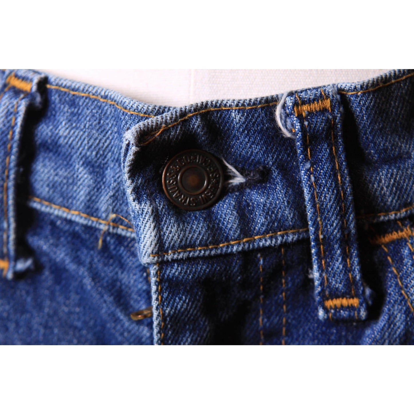 1970s Blue Denim Flared Jeans by Levi's - 29x33