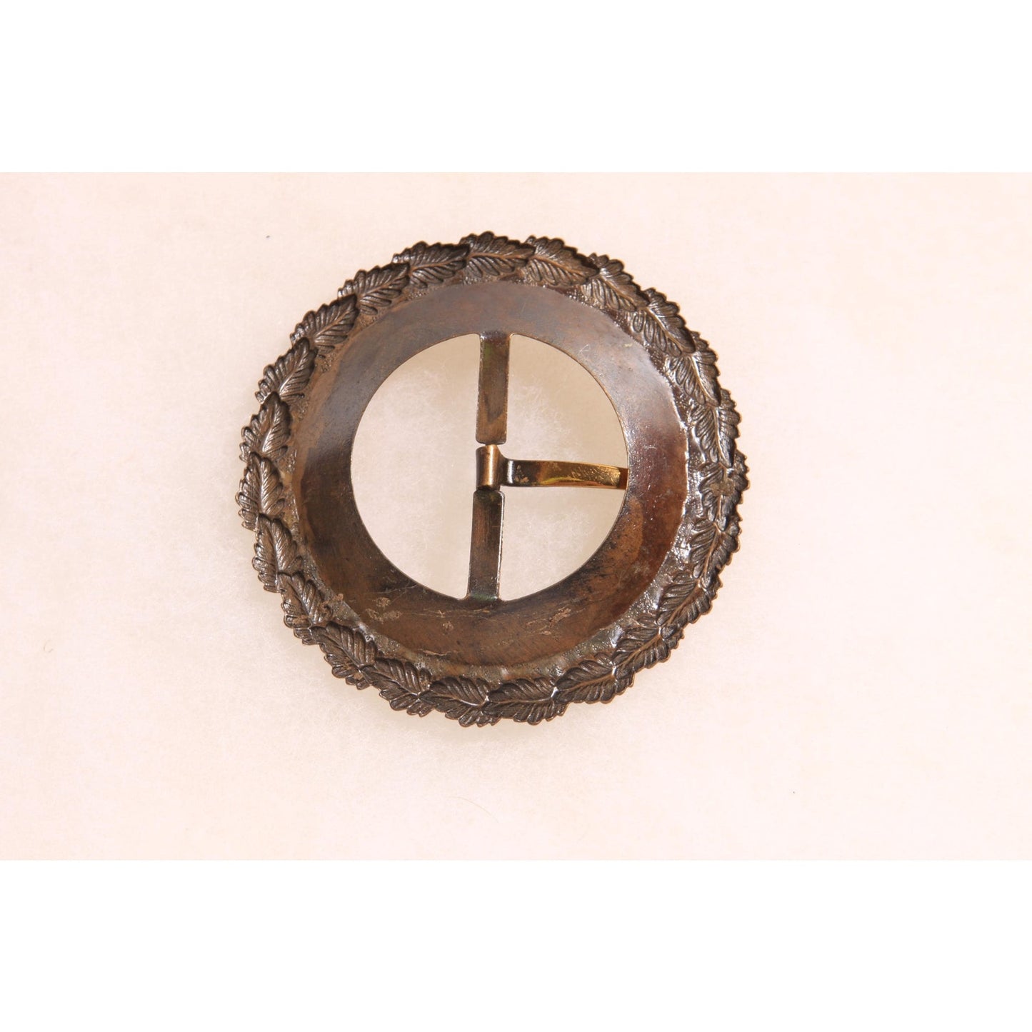 1940s 1950s Brass Gold Tone Metal Leaf Detail Belt Buckle