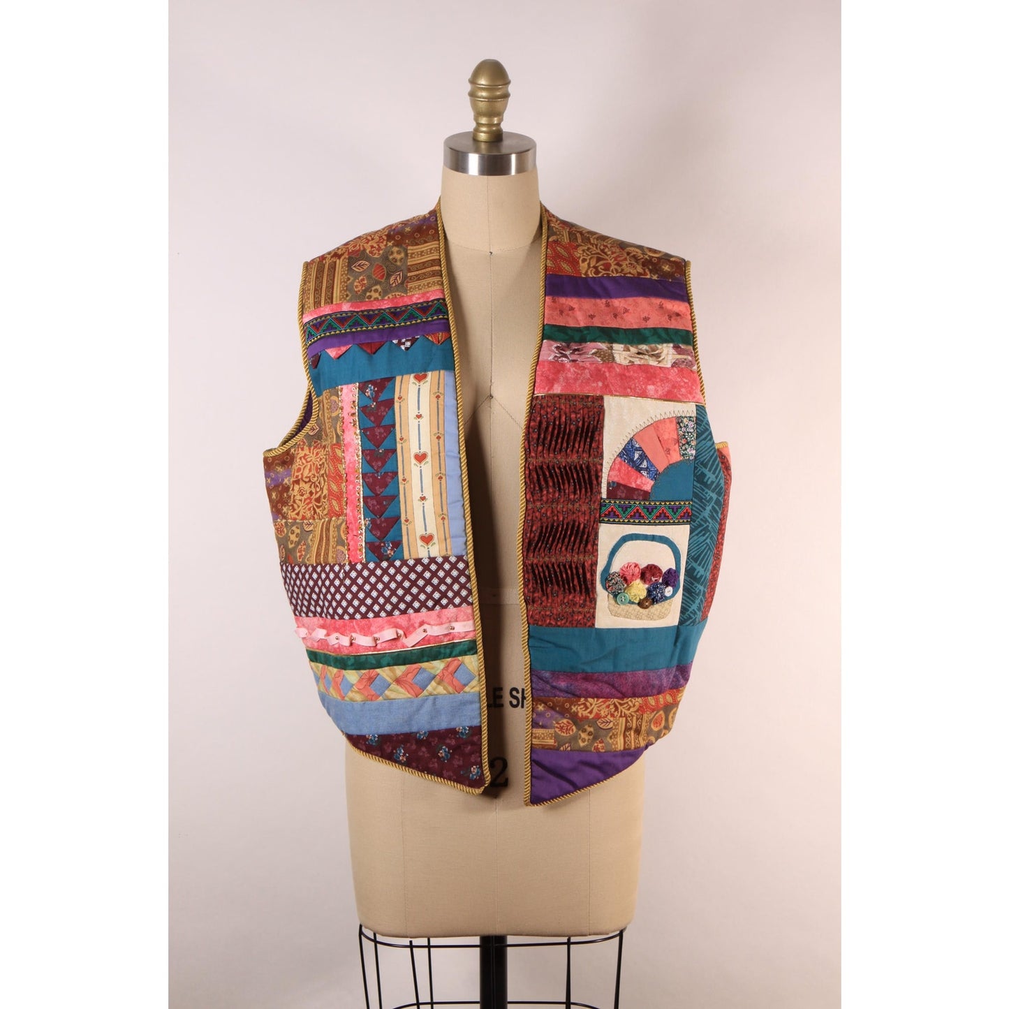 1980s Multi-Colored Patchwork Quilt Basket and Heart Sleeveless Reversible Galaxy Vest -XL