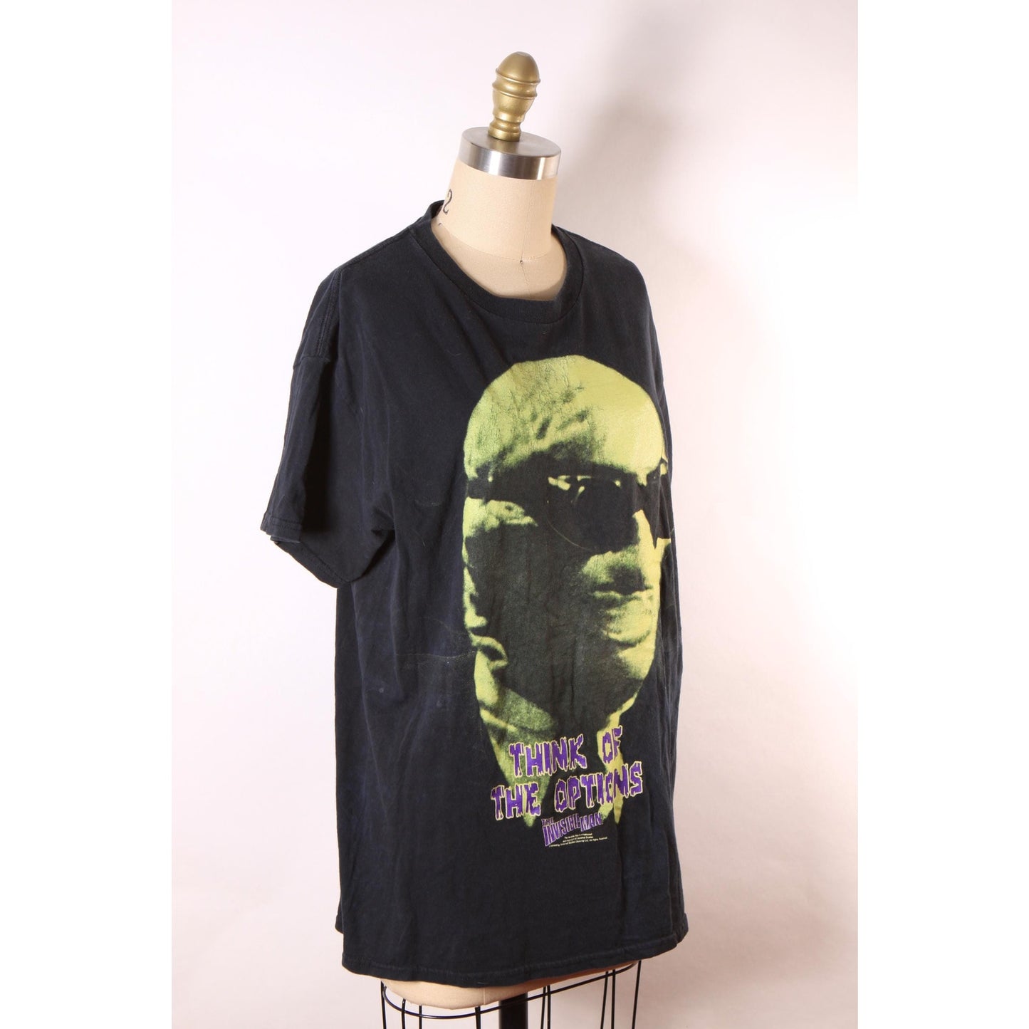 1990s Y2K 2000s Black Short Sleeve Glow in the Dark Universal Monsters Horror Invisible Man T-Shirt by Gildan -M
