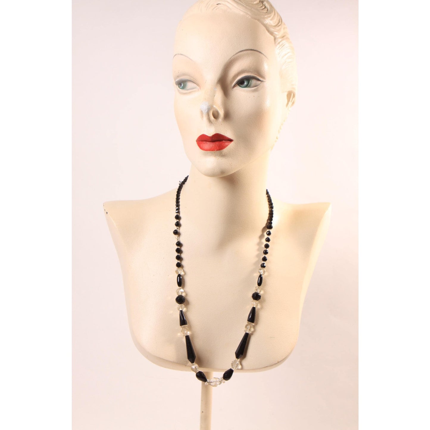 1950s Black and Clear Glass Faceted Oval and Round Beaded Necklace
