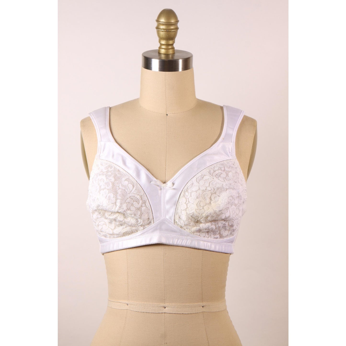 1980s Sheer White Floral Lace Bow Detail Bra by Playtex-38B