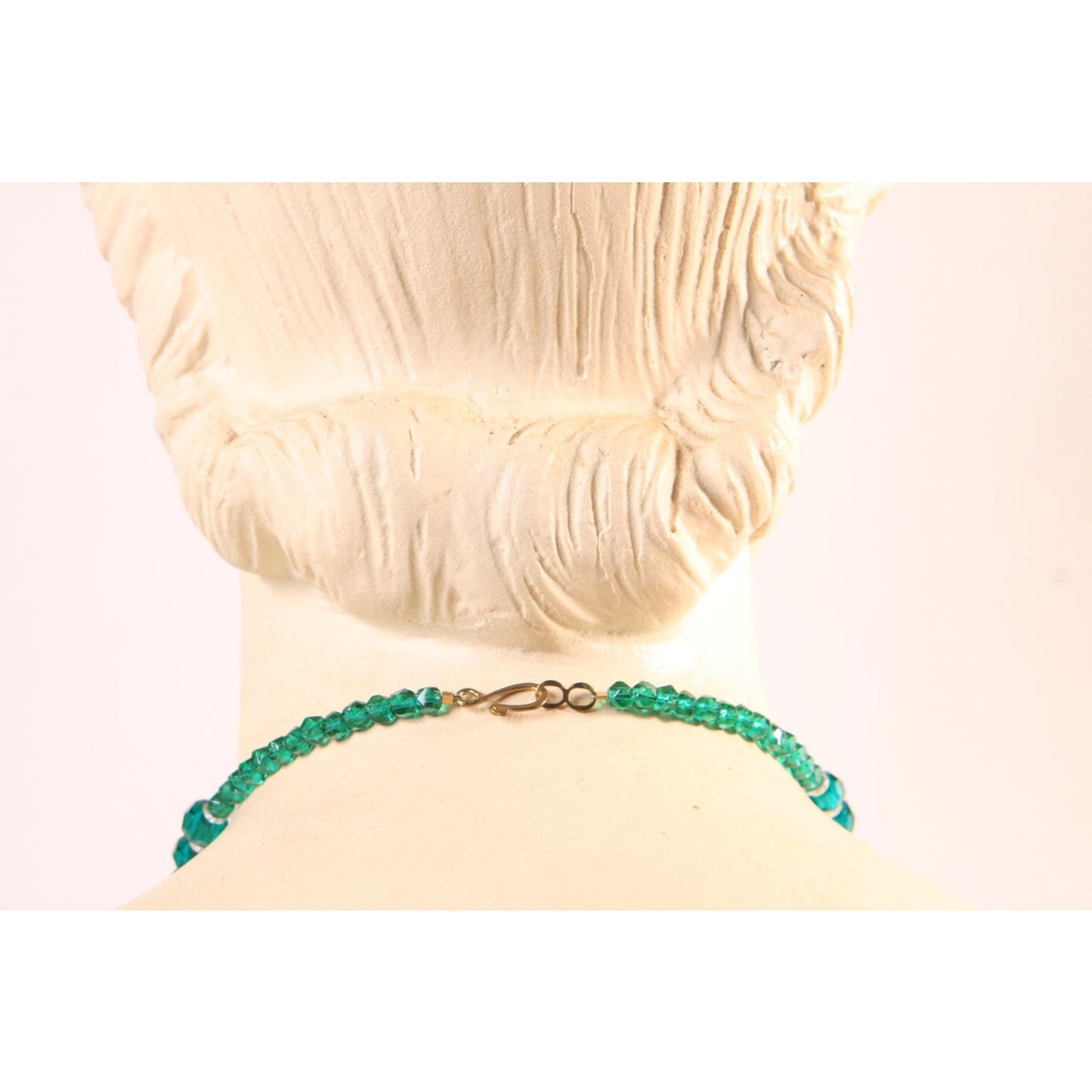 1950s Emerald Green and Clear Glass Faceted Graduated Formal Beaded Necklace