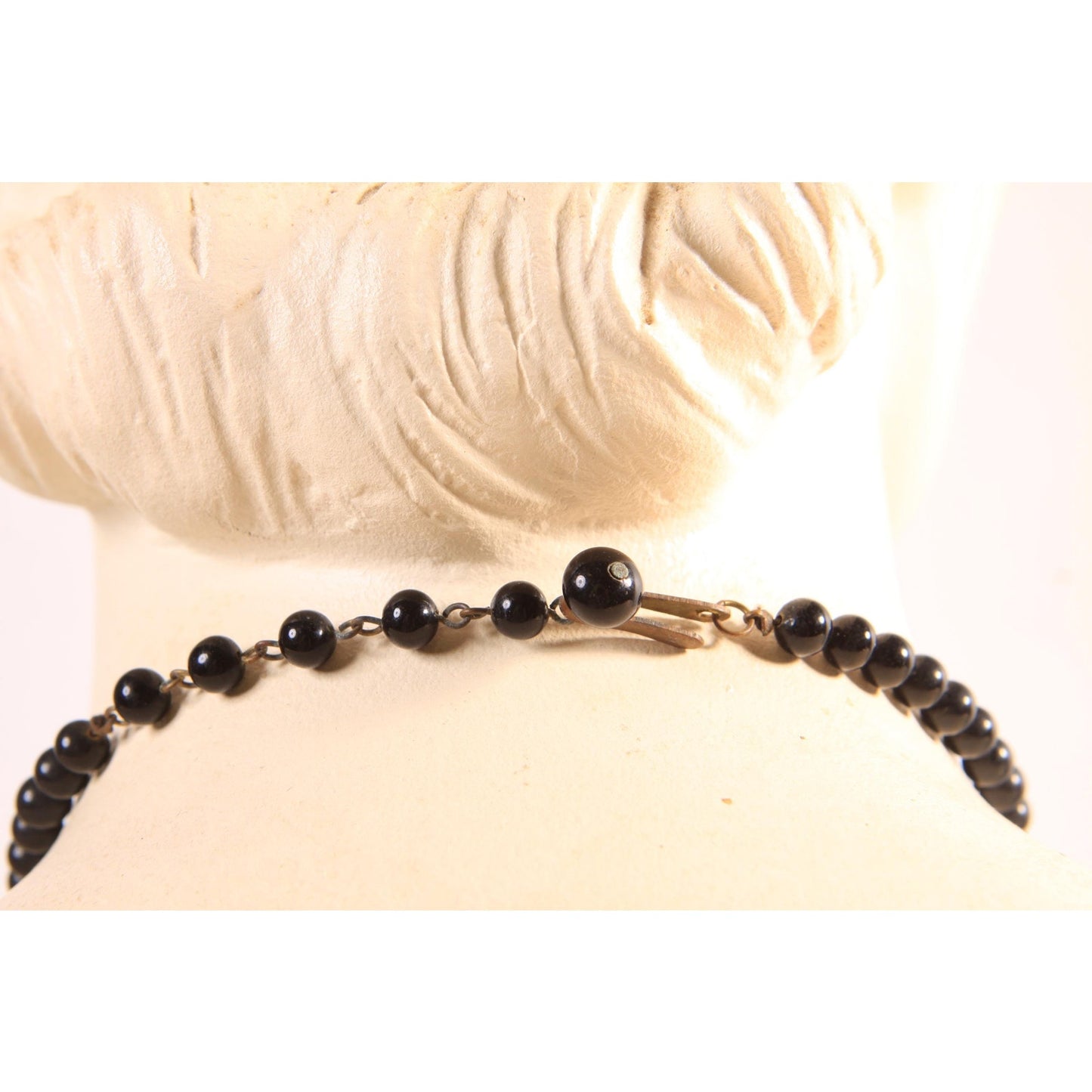 1950s Black Beaded Oval Twisted Necklace