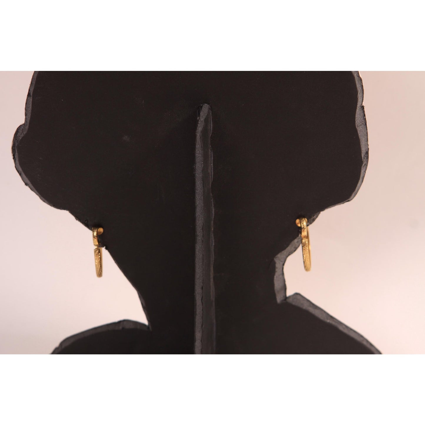 1950s 1960s Gold Tone Metal Hoop Foliage Engraved Clip On Earrings by L.H. Segal California