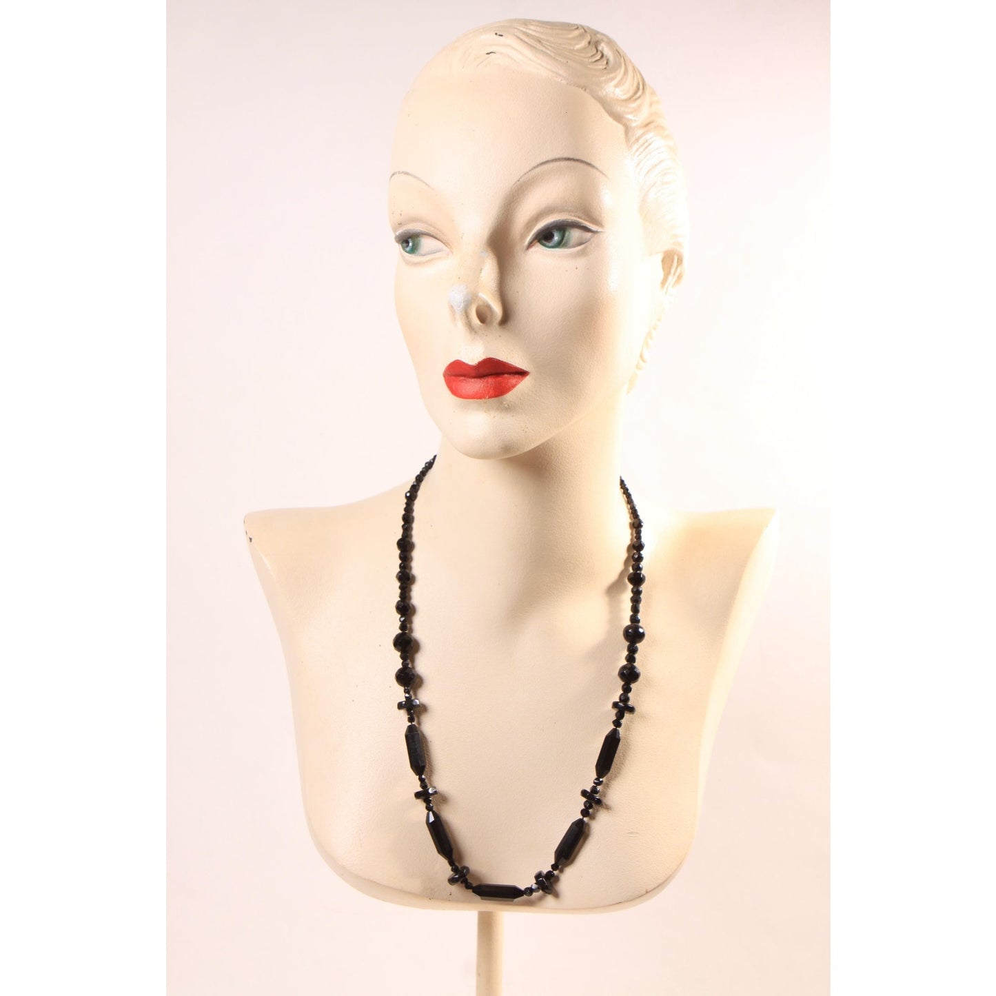 1950s Black Faceted Oval, Rounded and Disc Shaped Glass Beaded Necklace